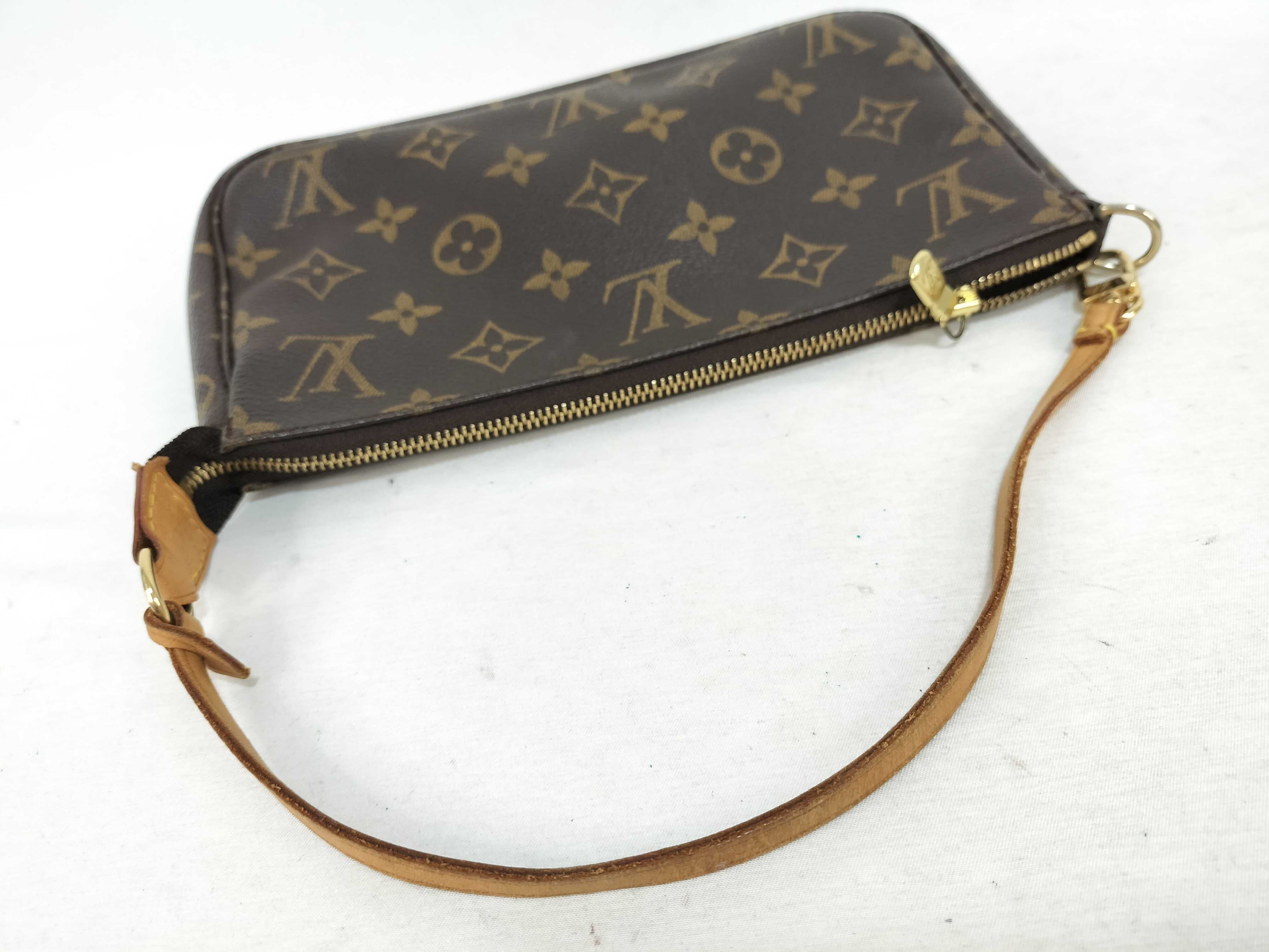 Monogram Pochette Accessoires M51980 SL1022 Handbag — view 3