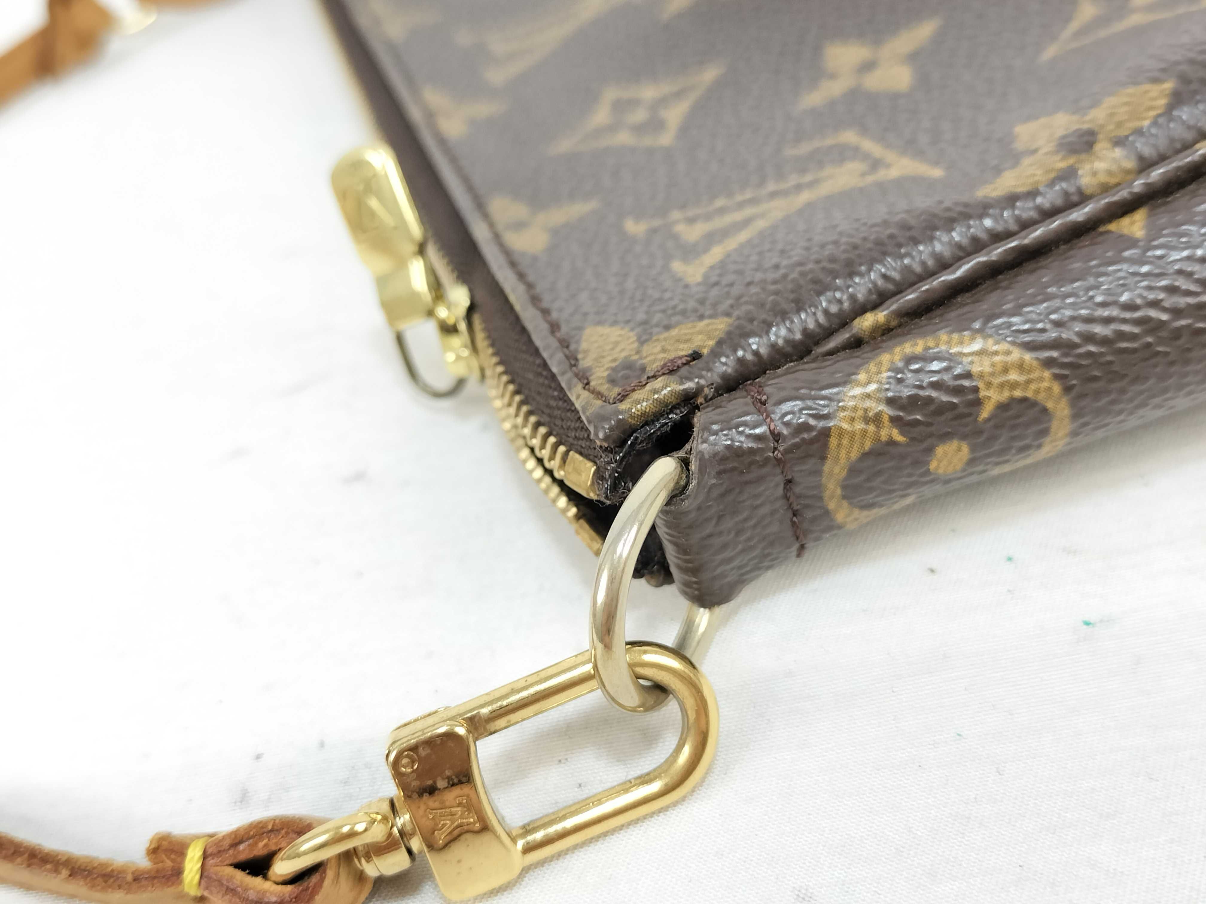 Monogram Pochette Accessoires M51980 SL1022 Handbag — view 5