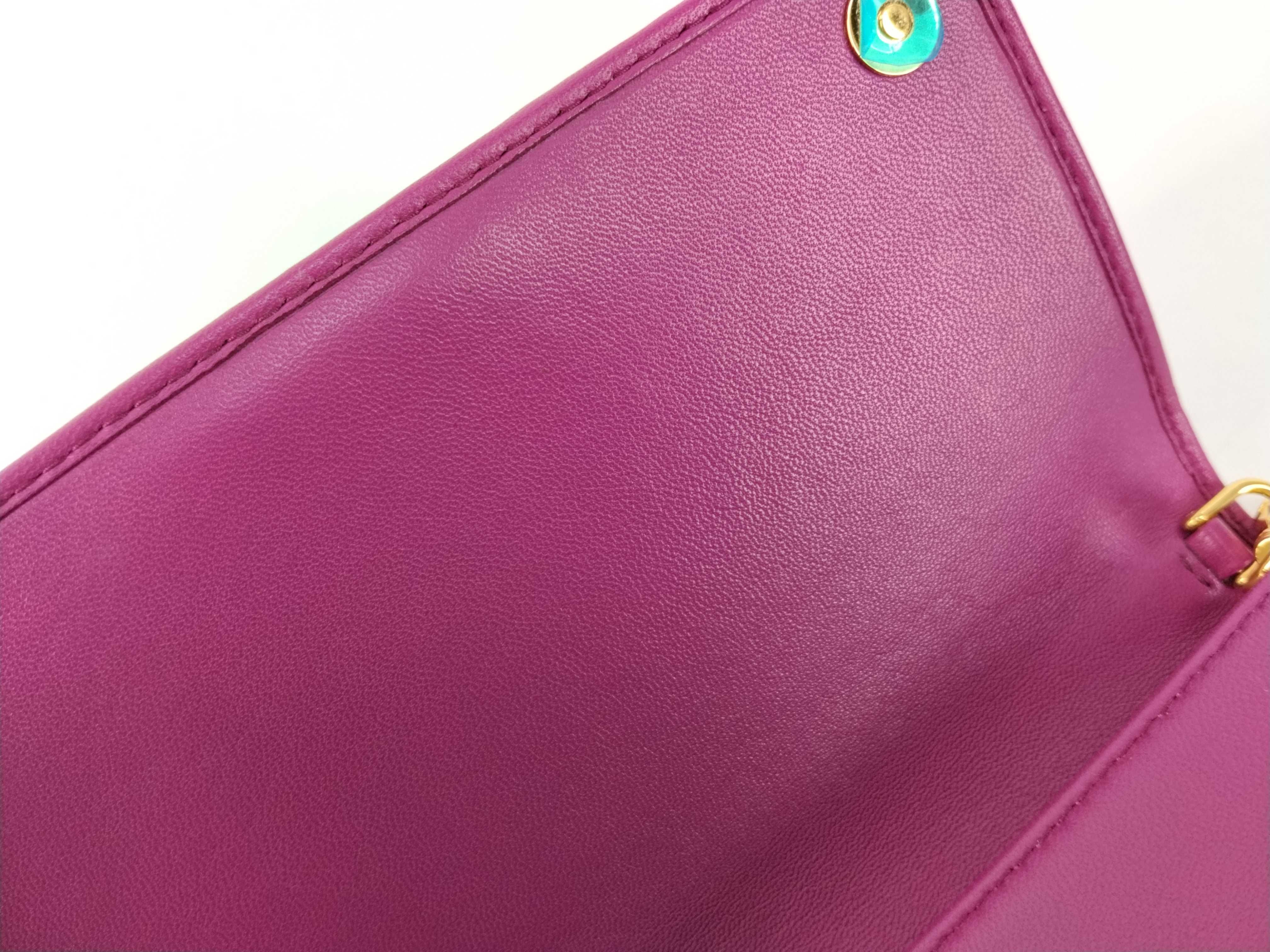Chain Wallet Leather Shoulder Bag — view 10