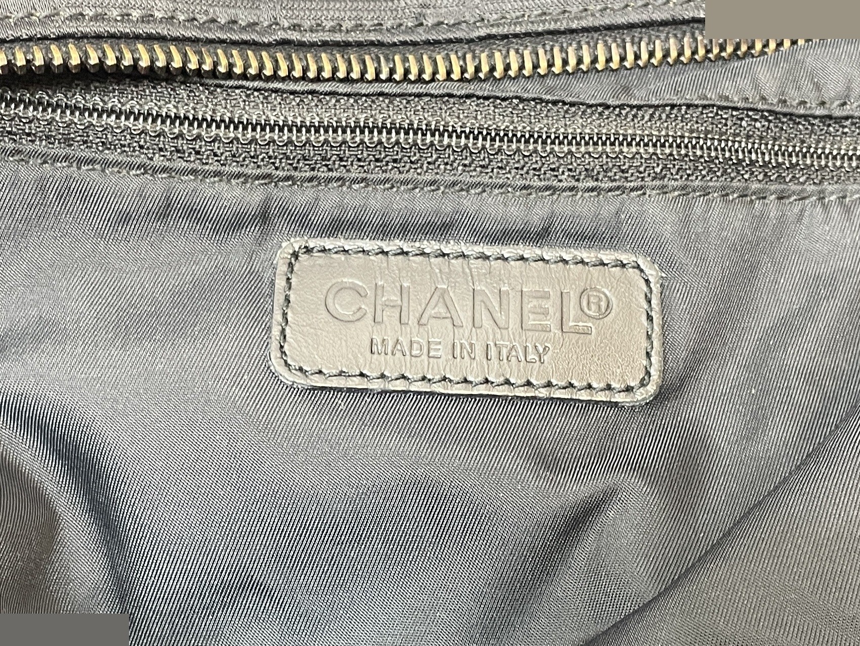 New Travel Line Tote Bag, Black, Unit No. 7 — view 11