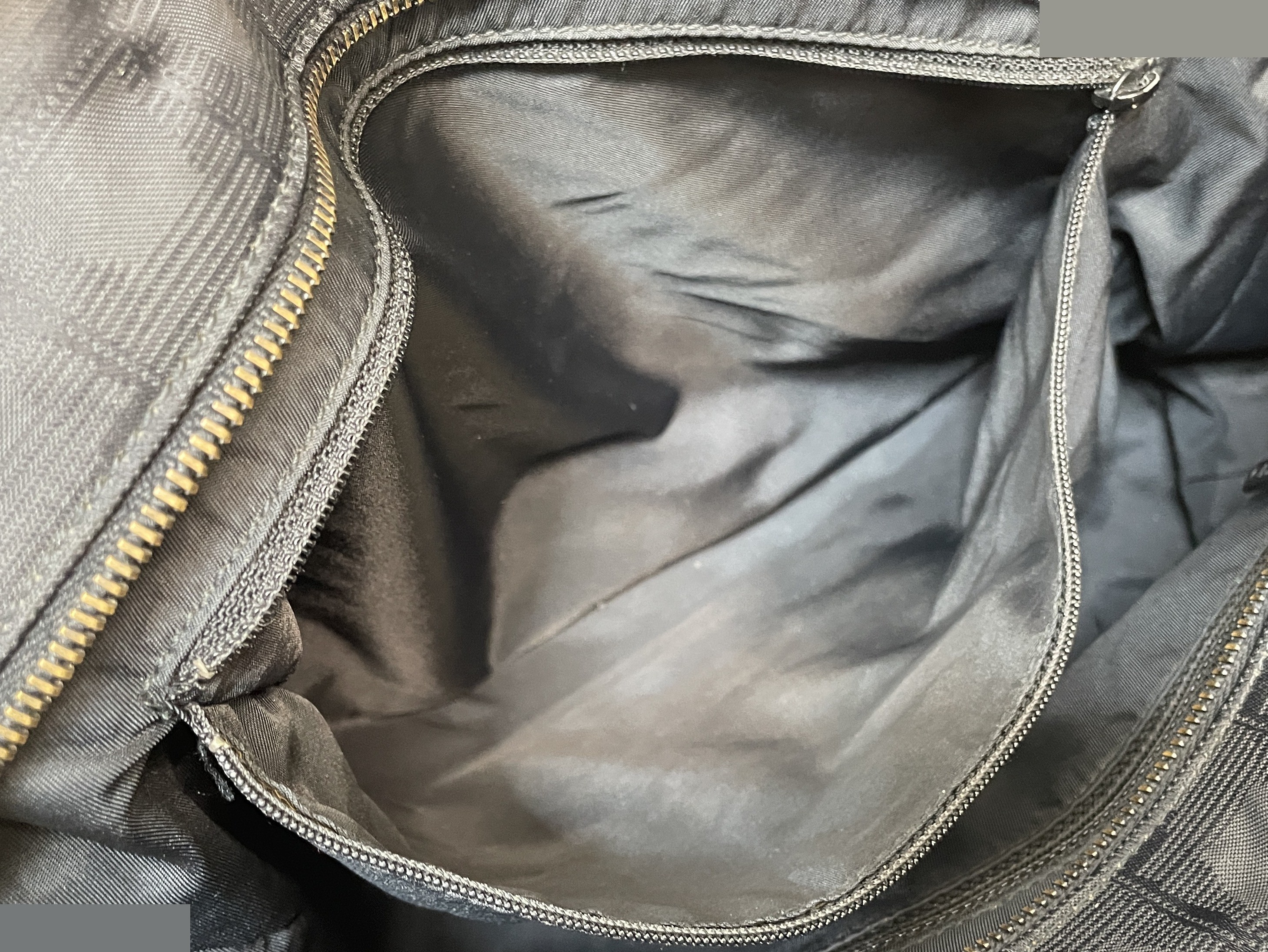 New Travel Line Tote Bag, Black, Unit No. 7 — view 9