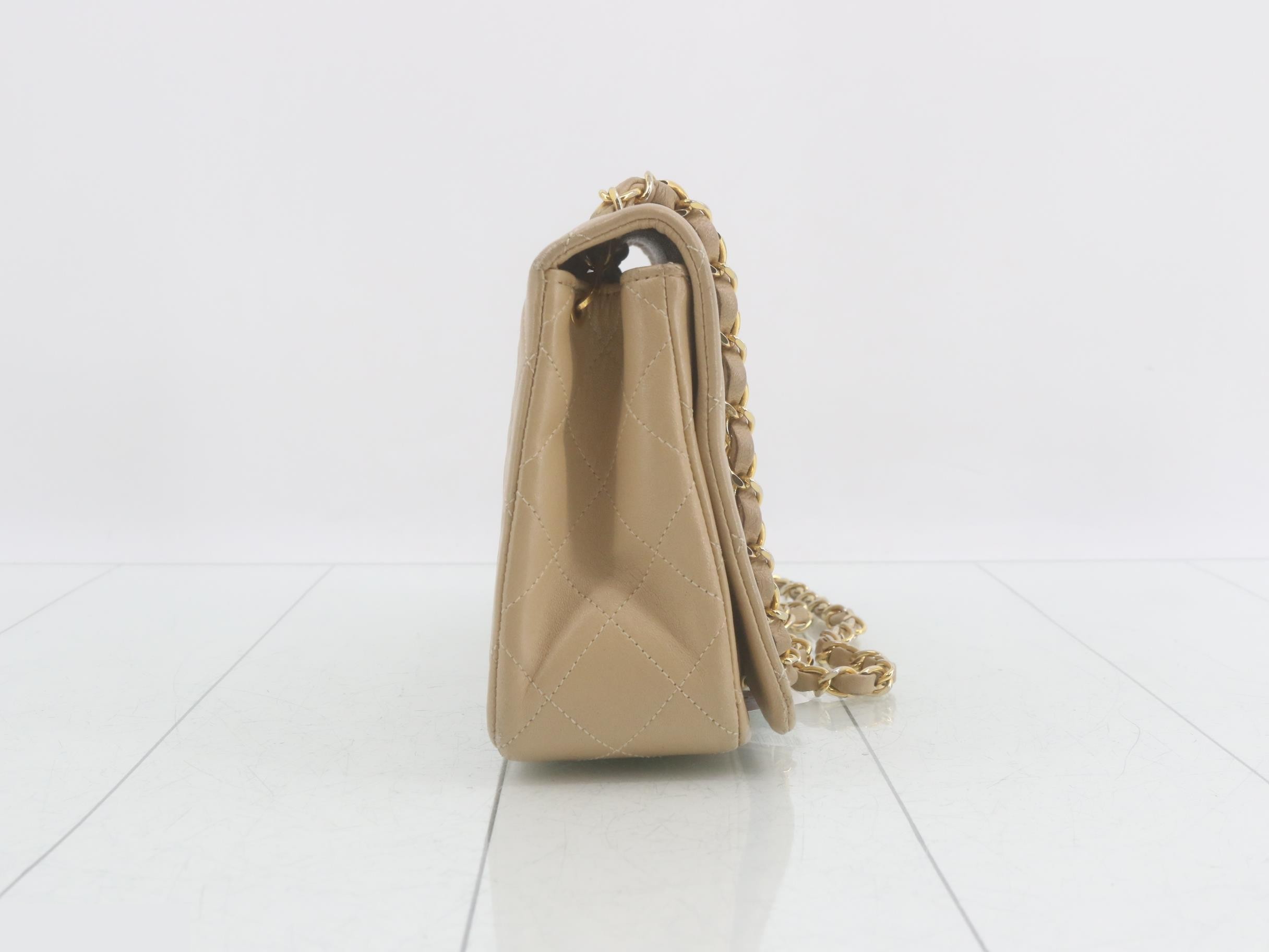 Matelassé Full Flap Chain Shoulder Bag — view 4