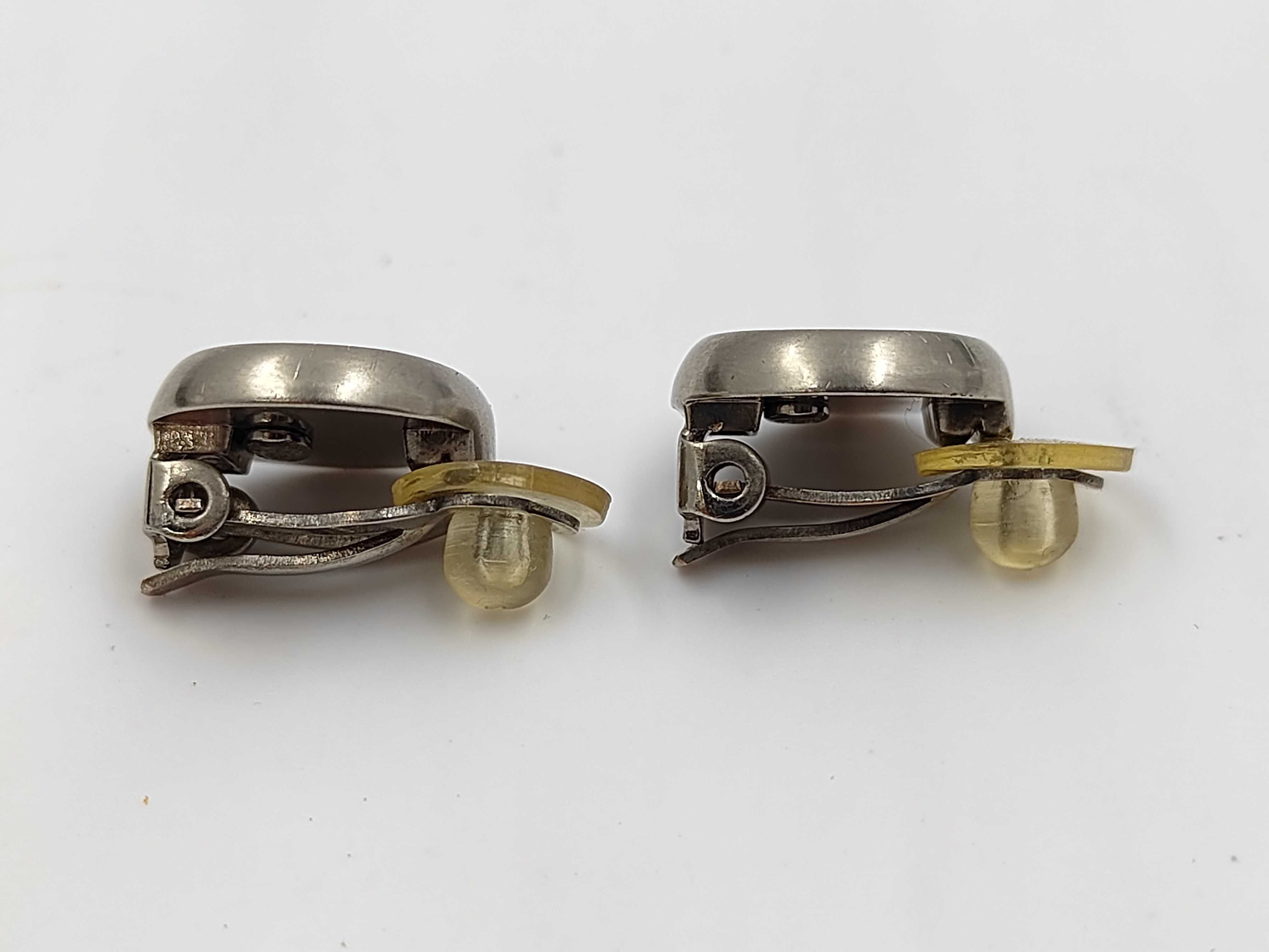 99A Earrings — view 3