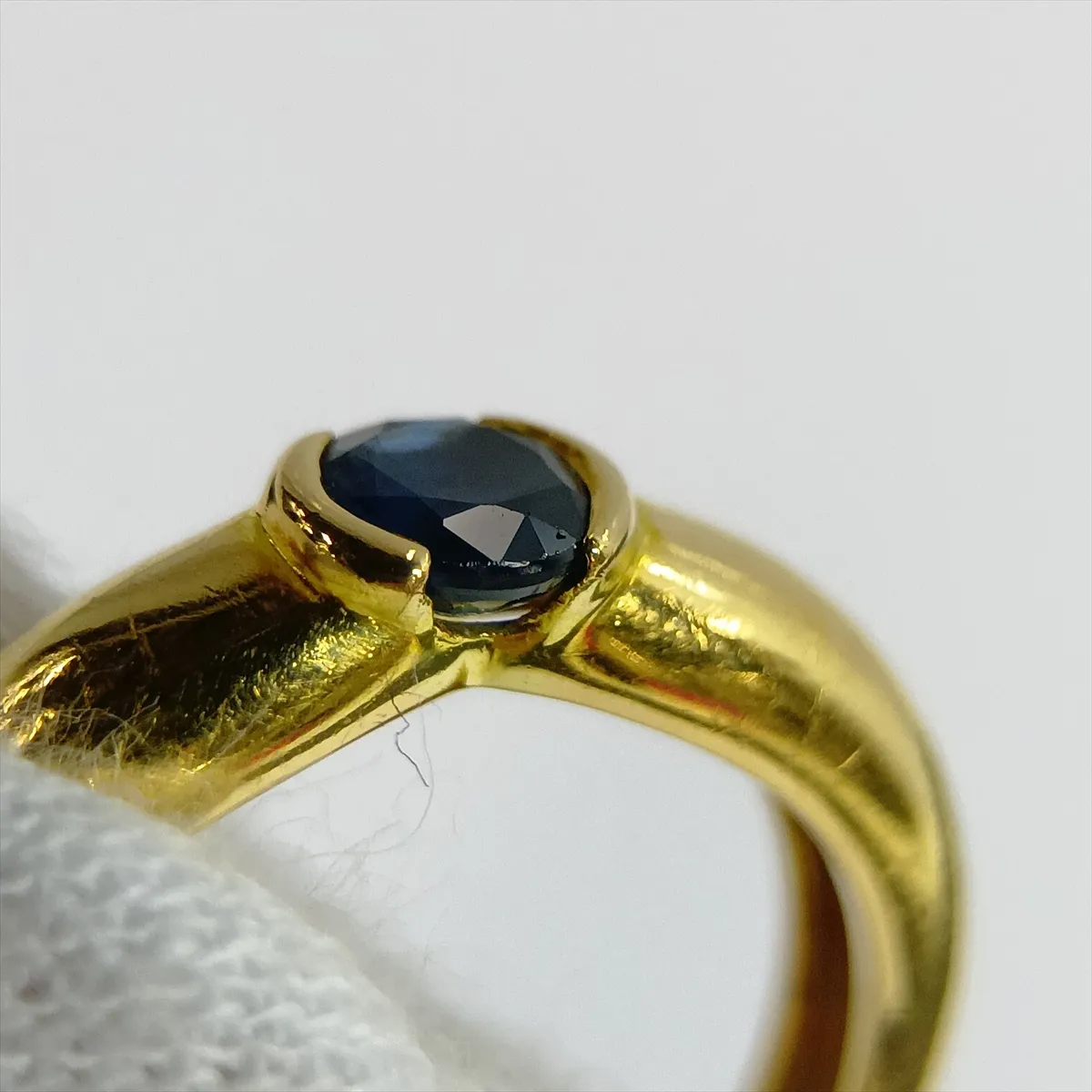 sapphire ring, 750 (yellow gold), 4.2g, size 53, D68380. Minor chips and — view 5