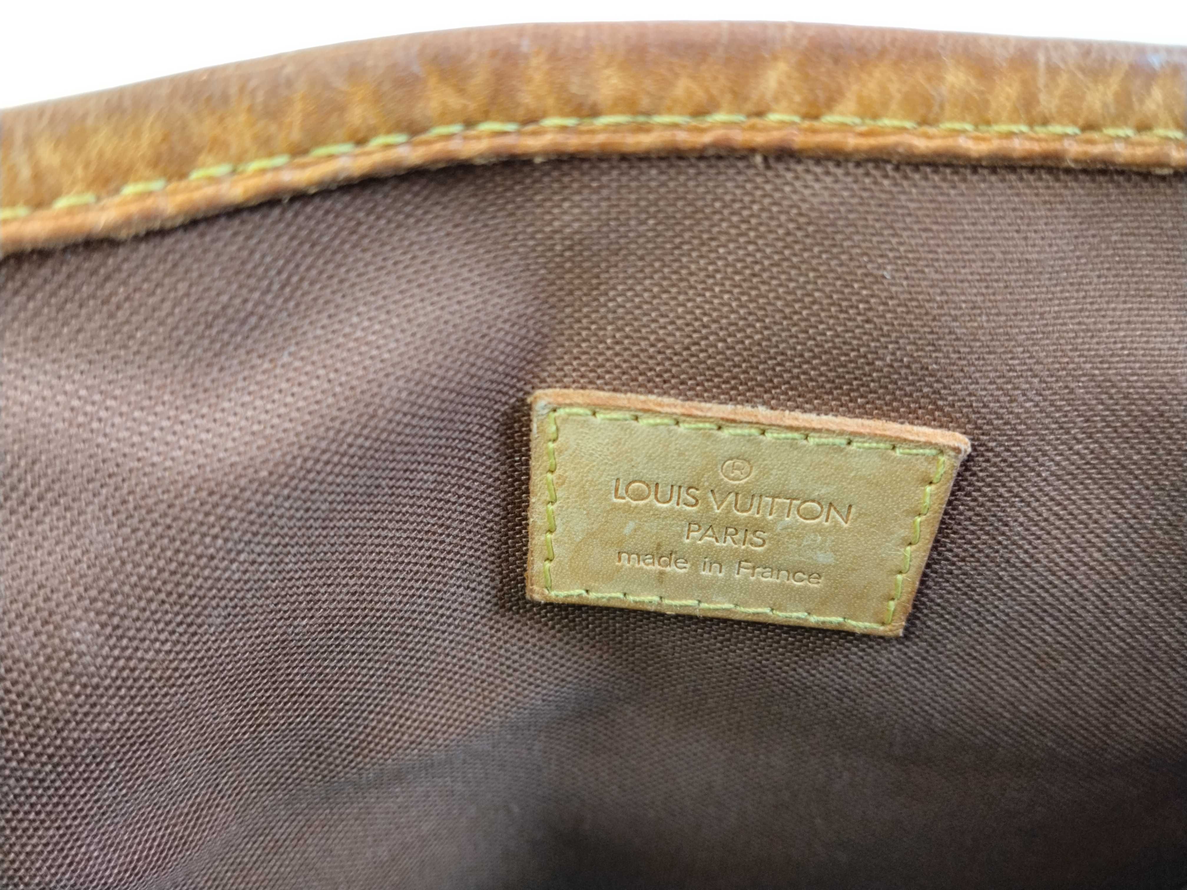 Monogram Louis Vuitton Monogram Batignolles VI0026 Handbag — view 11