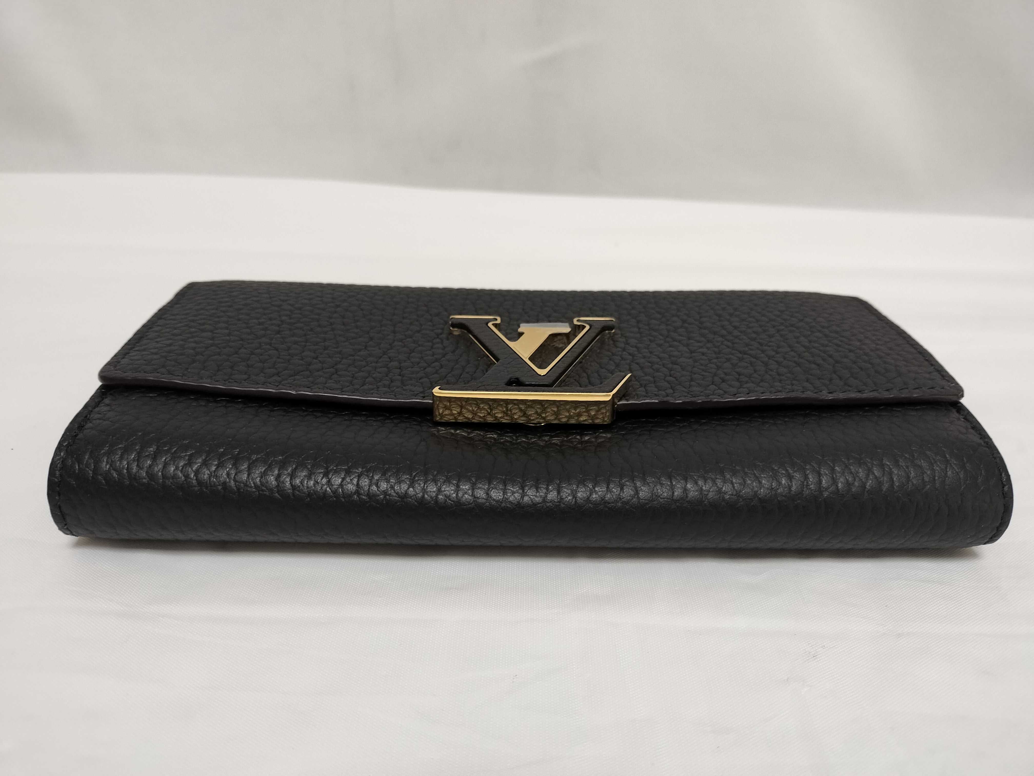 Monogram Portefeuille Capucines Wallet — view 3