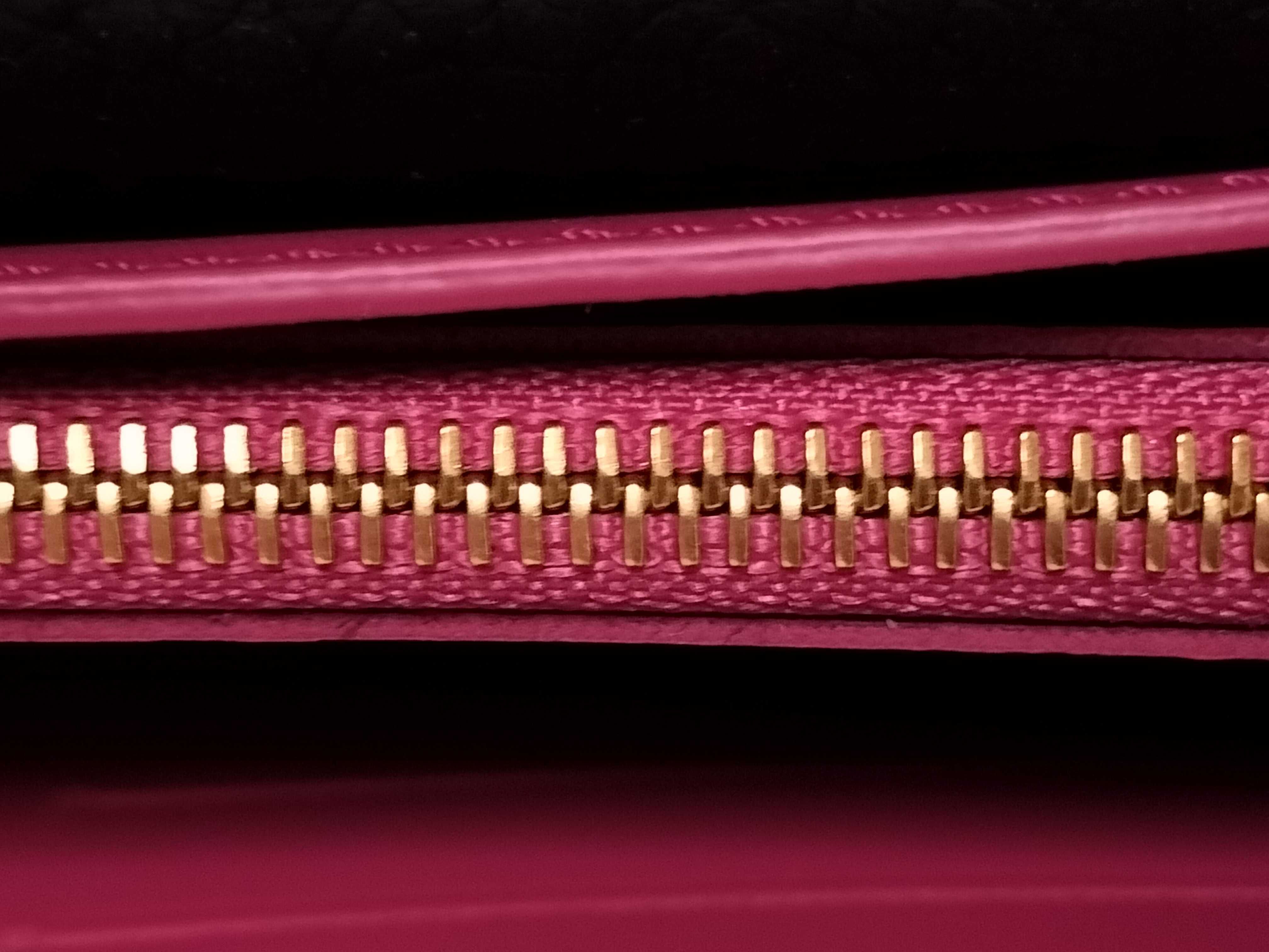 Monogram Portefeuille Capucines Wallet — view 9