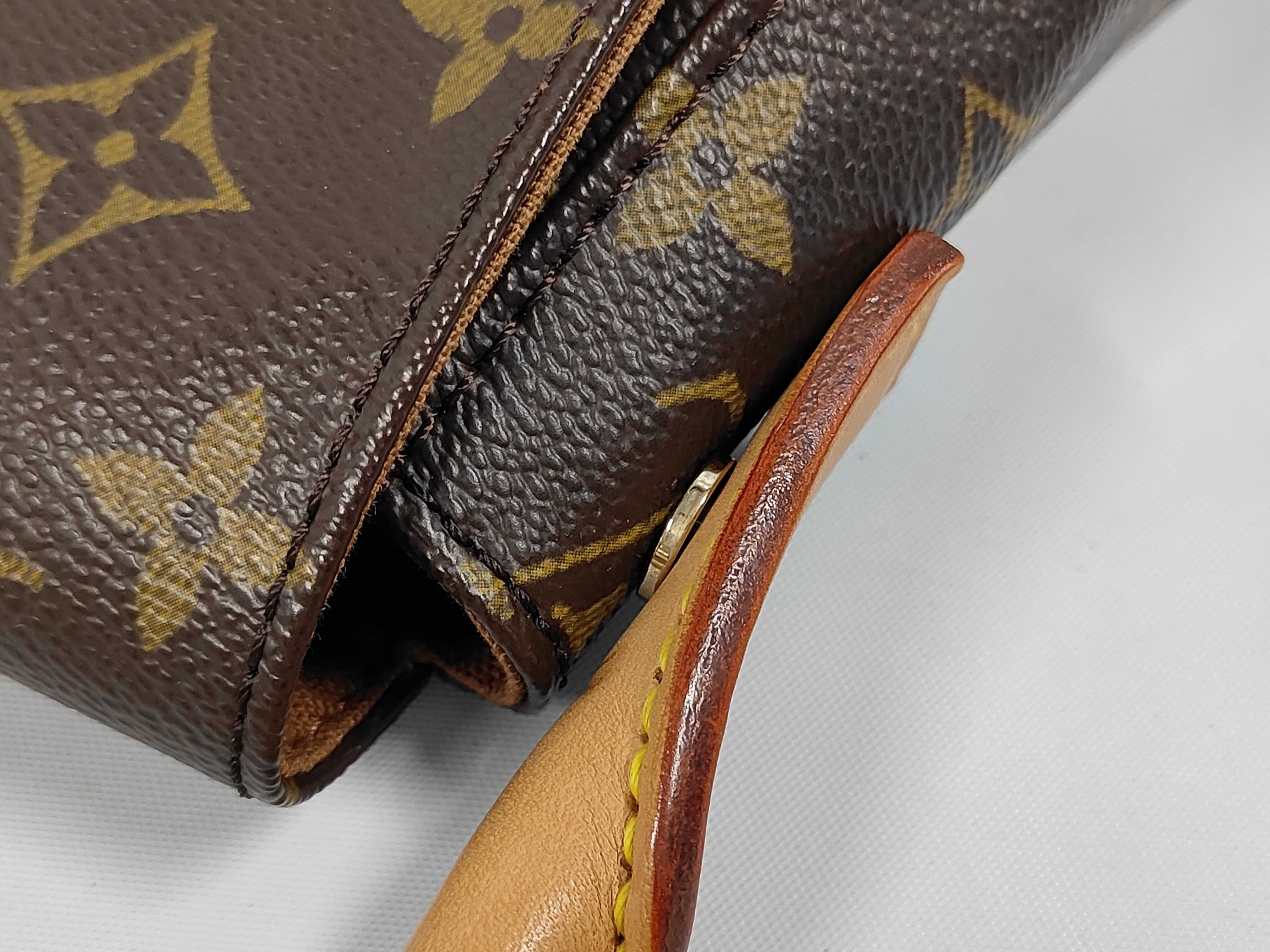 bag, Gucci Monogram Mini Looping handbag — view 6