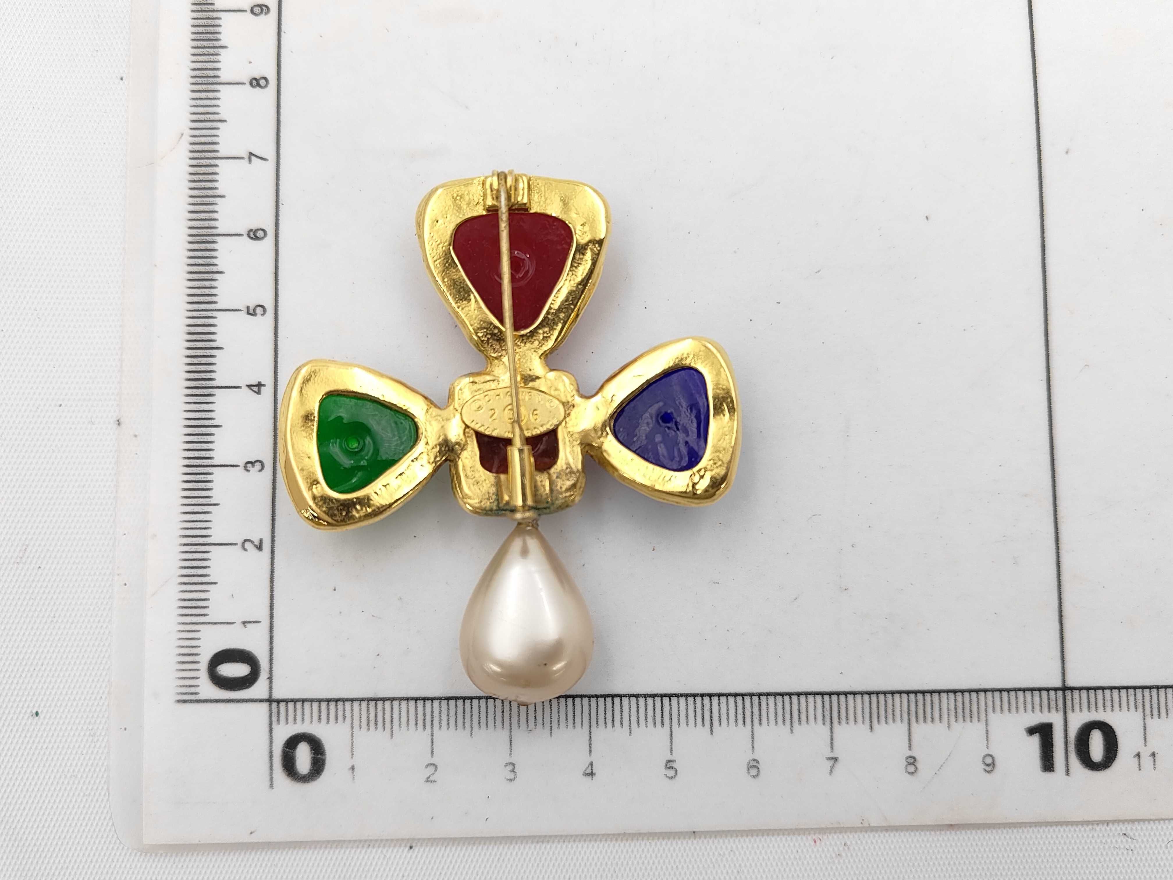 colored stone brooch — view 5