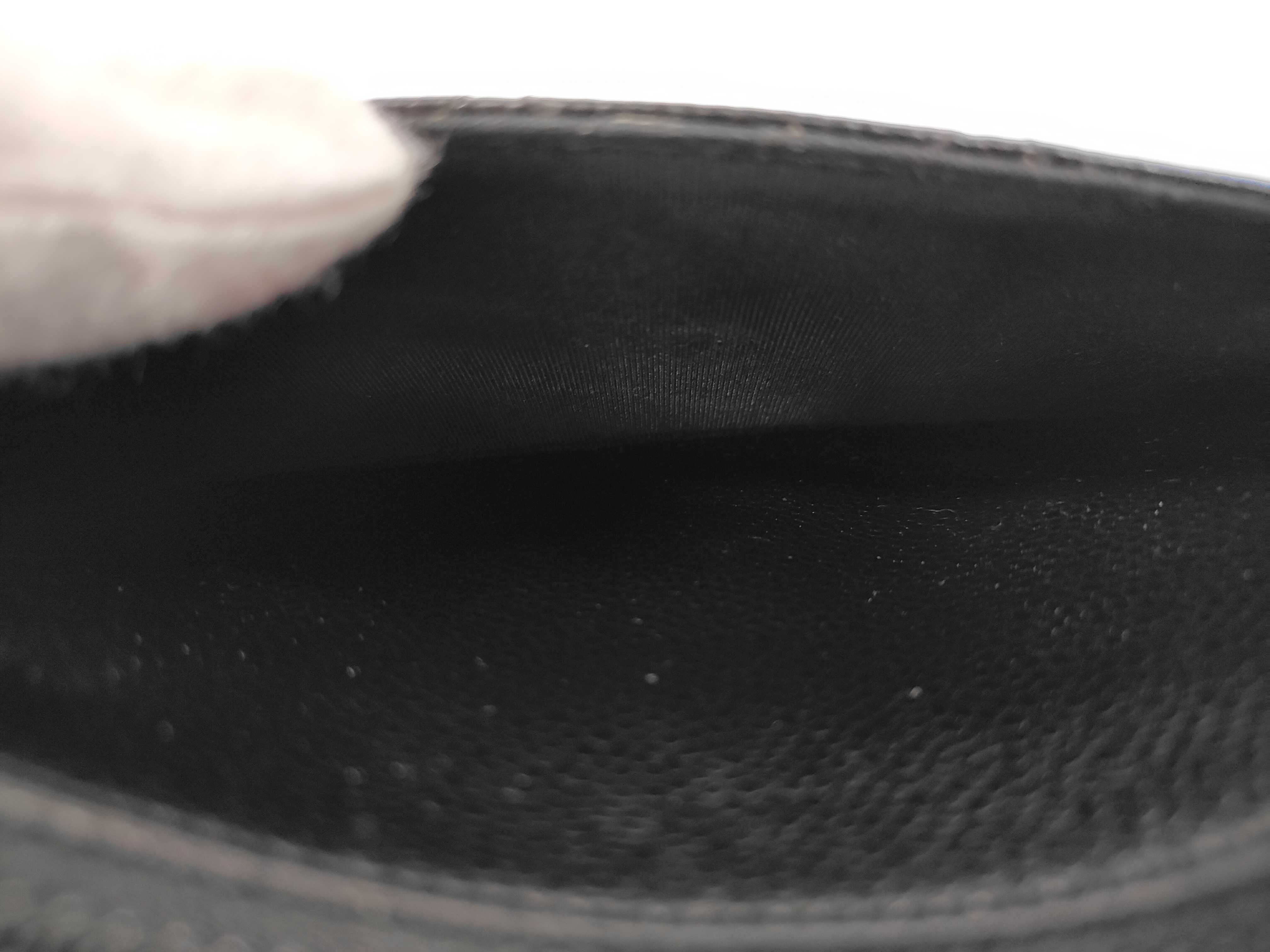 Matelassé Caviar Skin Chain Wallet Shoulder Bag — view 13