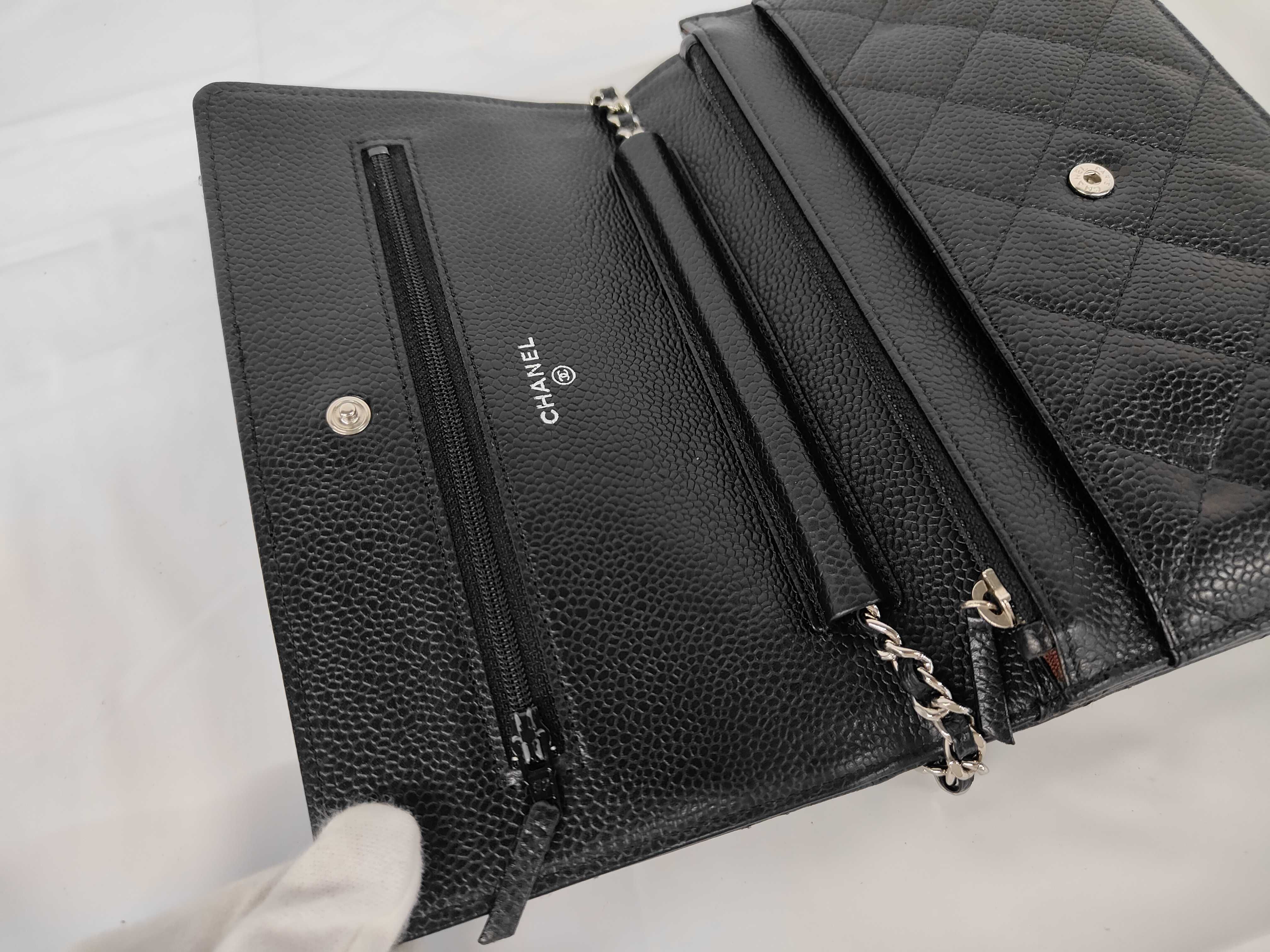 Matelassé Caviar Skin Chain Wallet Shoulder Bag — view 8