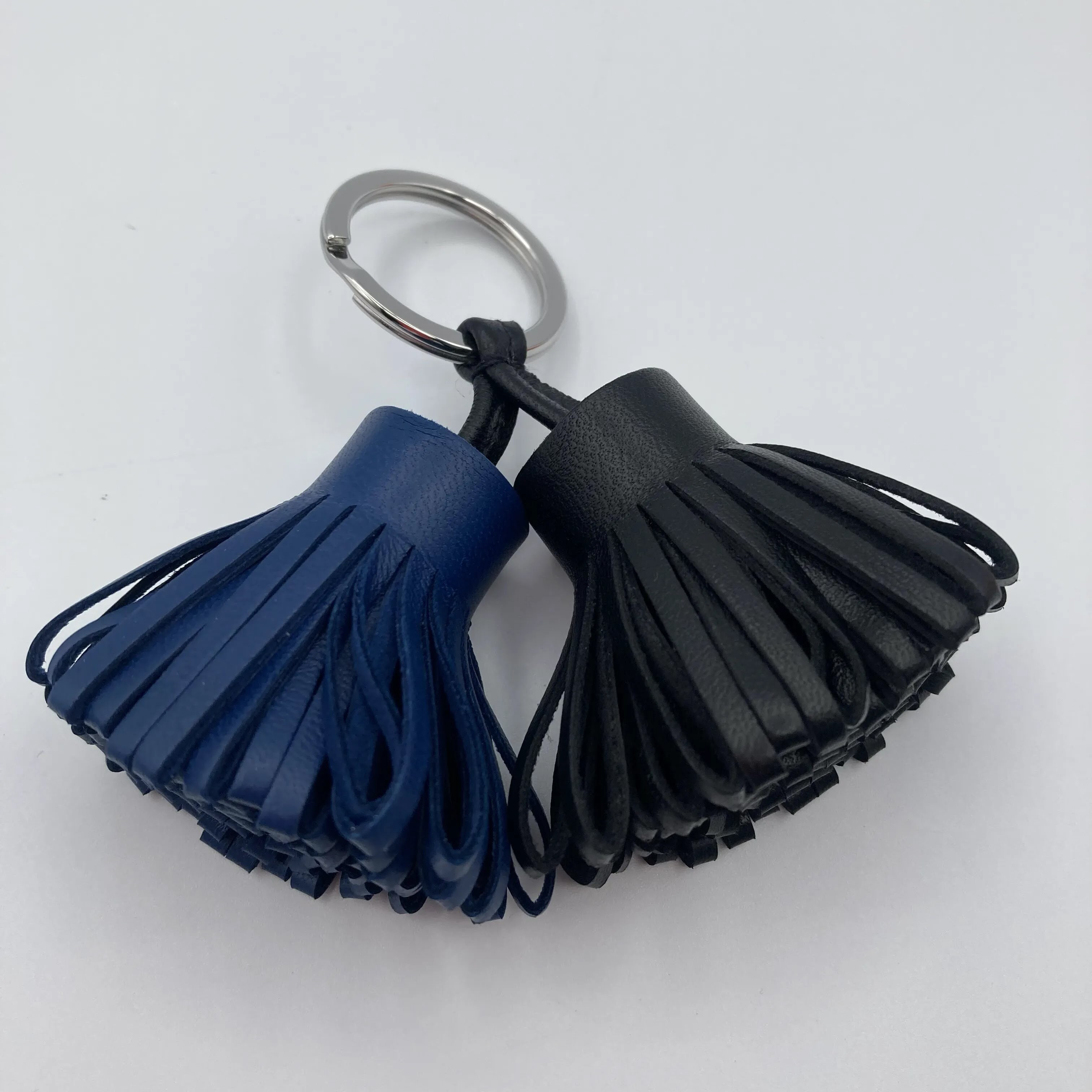 Carmen Unodos Key Case/Keychain — view 2