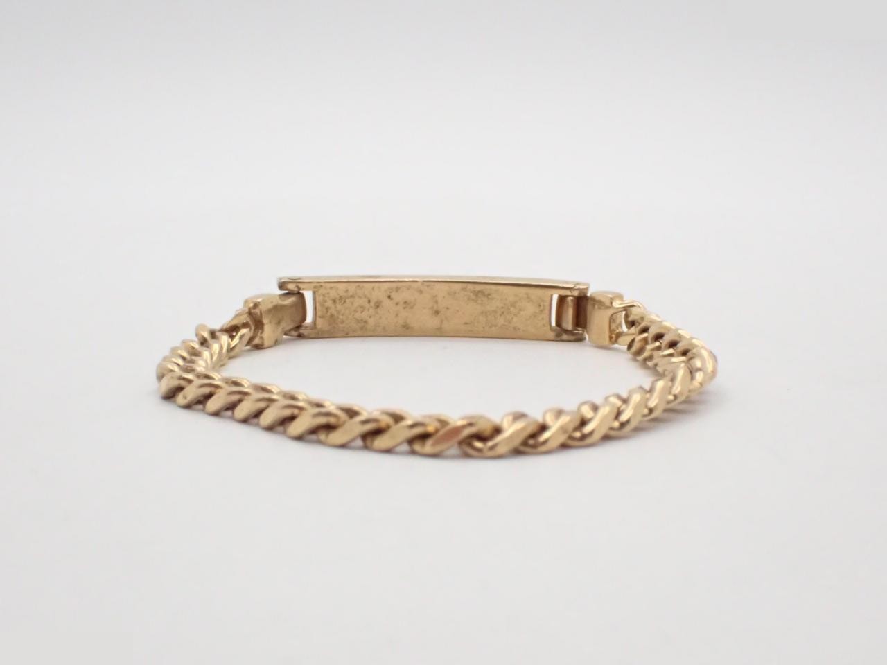 Other lines: Precious metal bracelets and bangles (metal), wrist circumference approximately 18 cm. — view 2