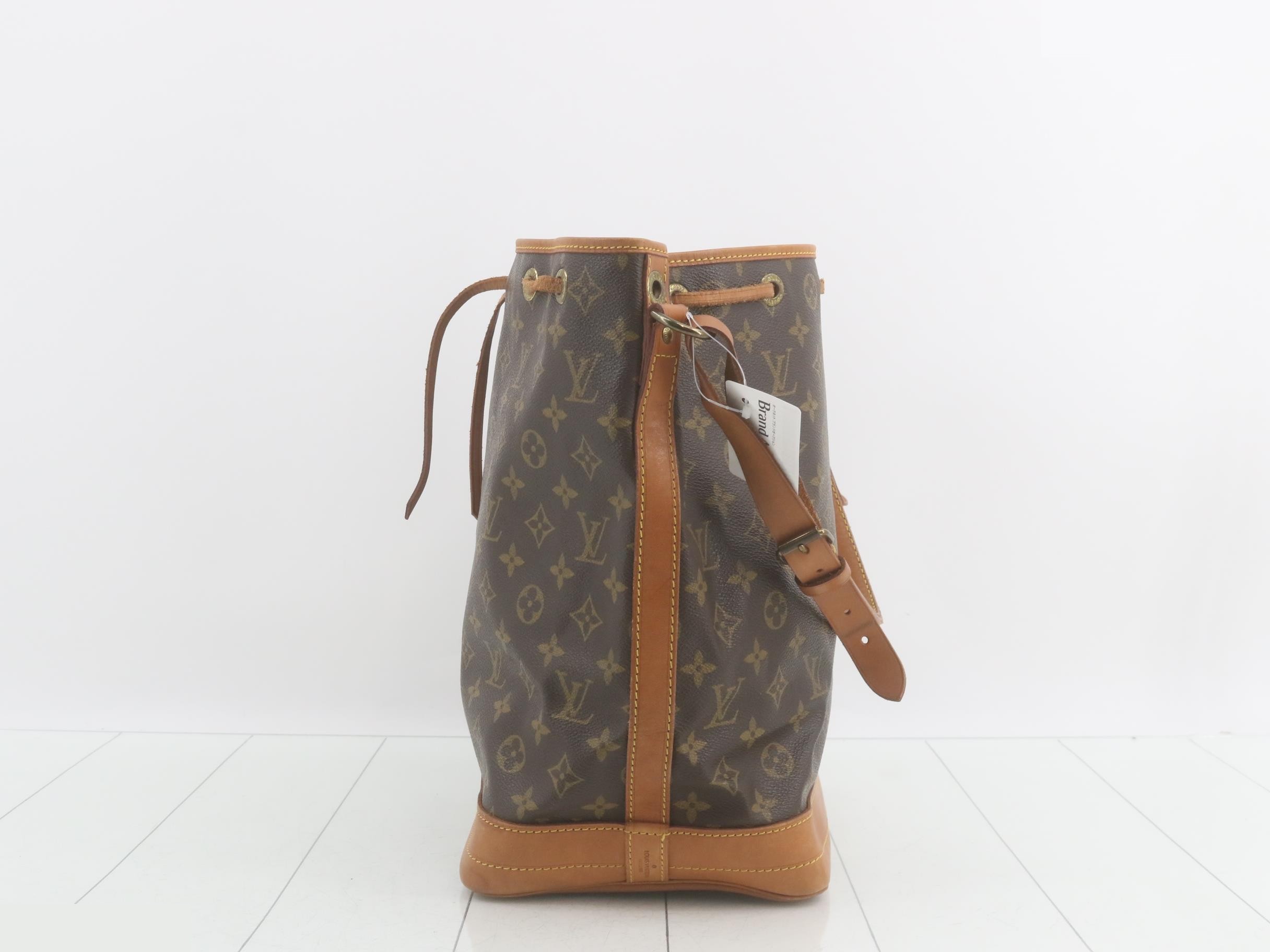 Monogram Shoulder Bag Noé — view 3