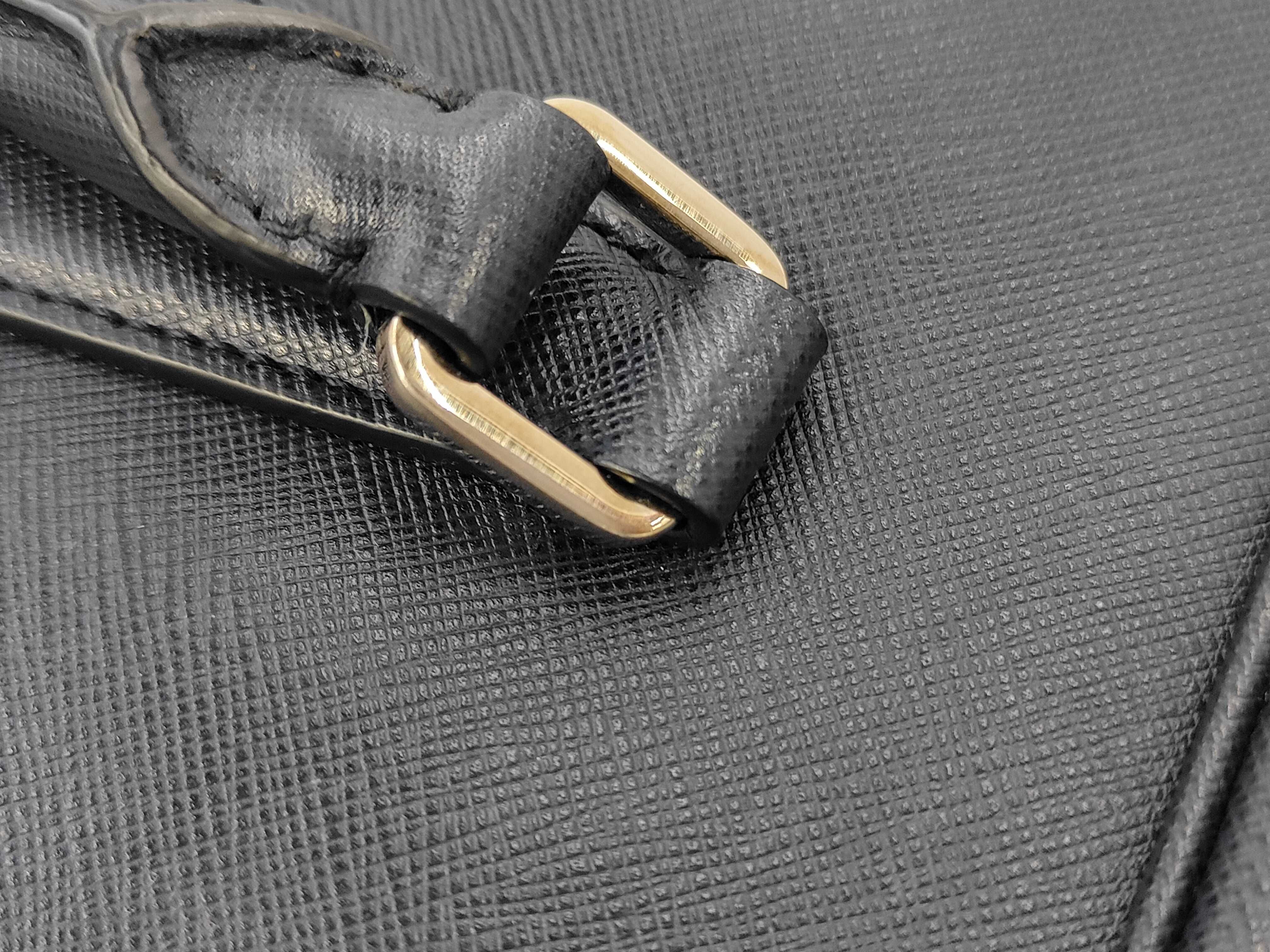 business bag in navy Saffiano leather. — view 7