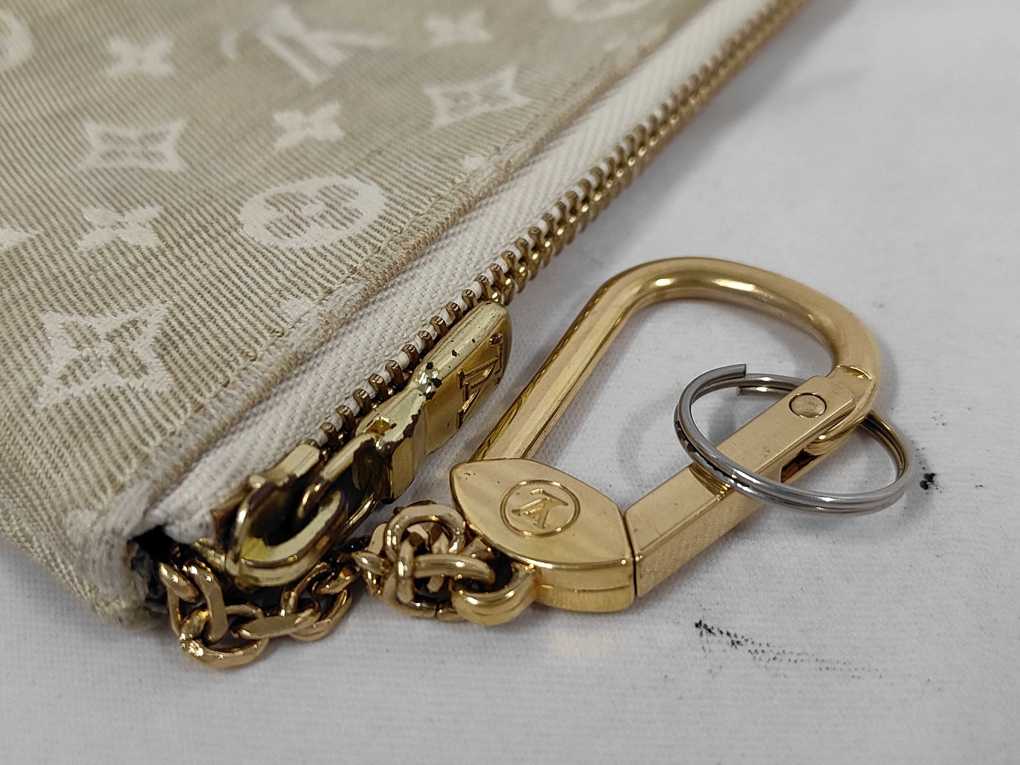 Coin Case — view 5