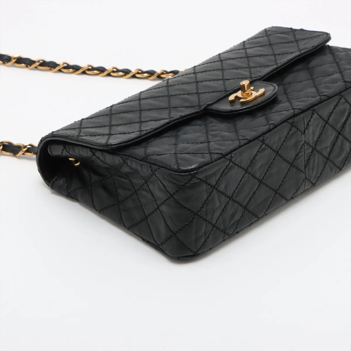 Matelasse Calf Single Flap Single Chain Bag Black Gold Hardware — view 4