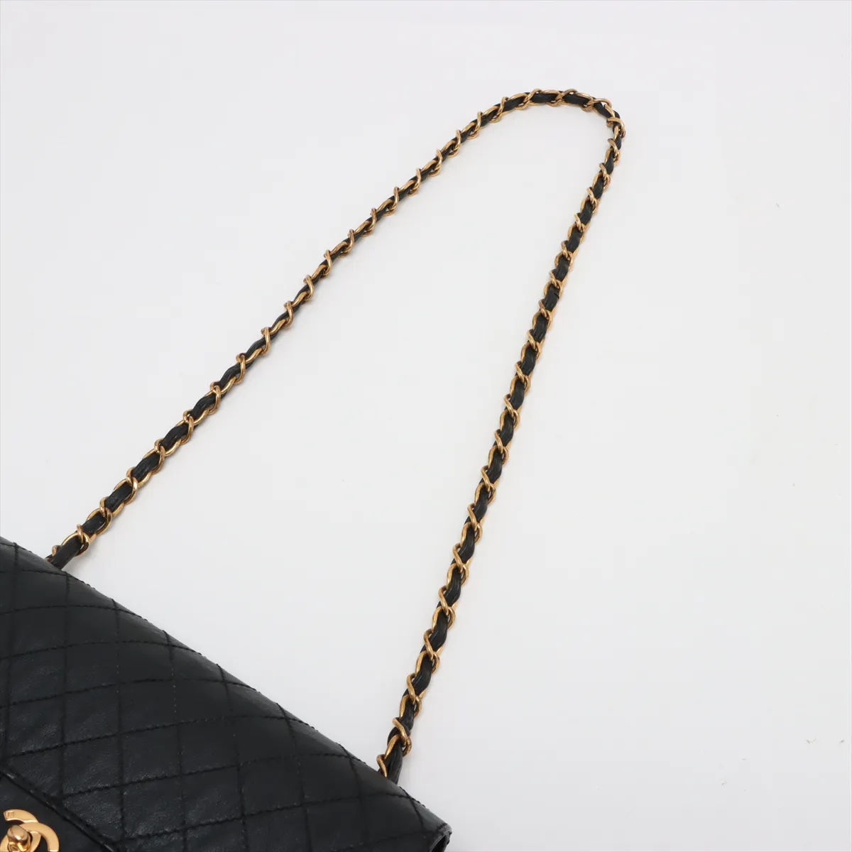 Matelasse Calf Single Flap Single Chain Bag Black Gold Hardware — view 5