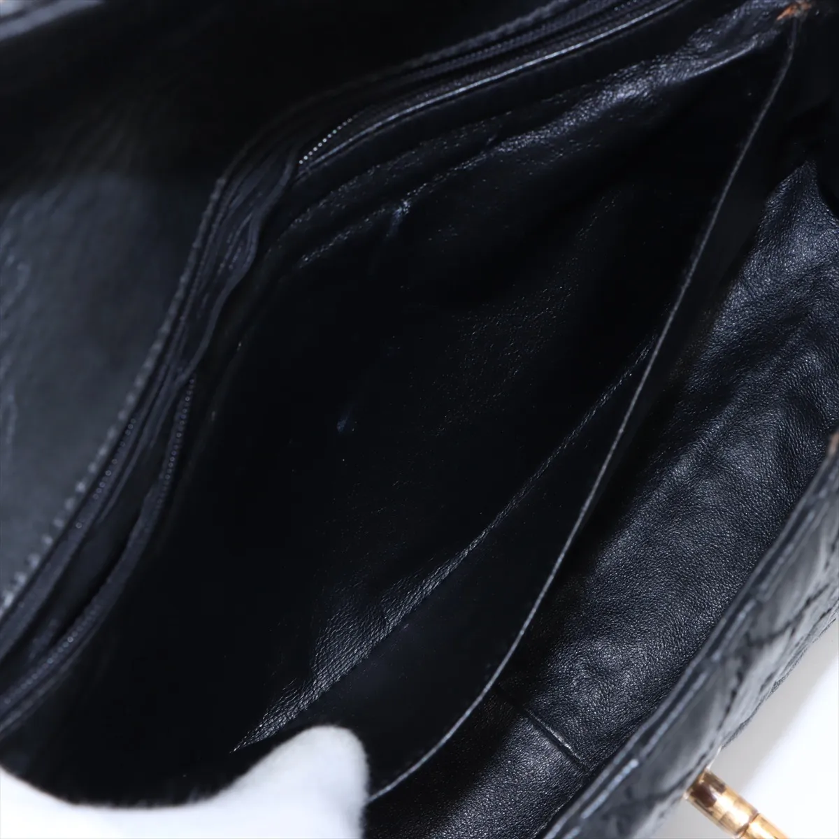 Matelasse Calf Single Flap Single Chain Bag Black Gold Hardware — view 8