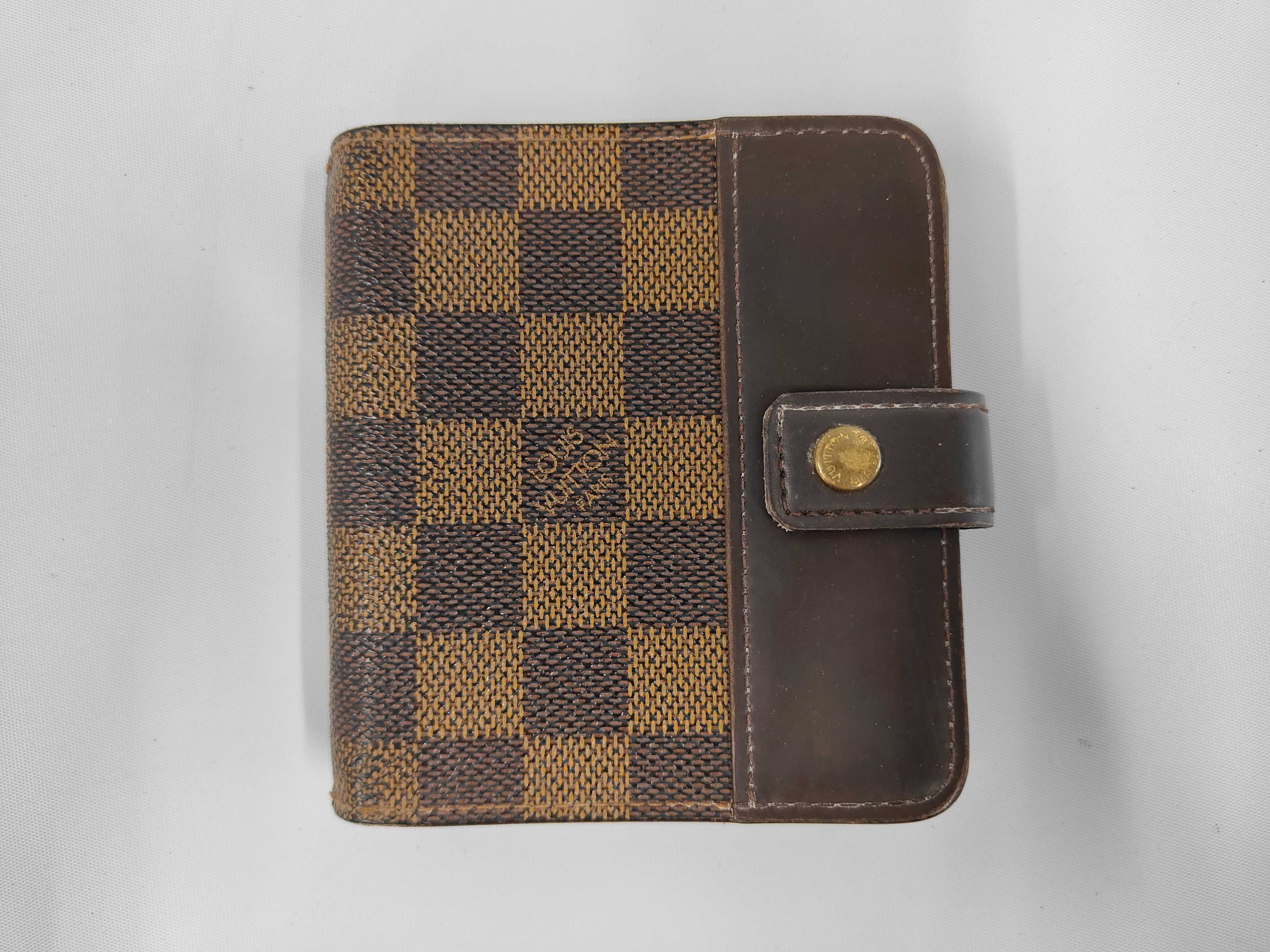 Damier Compact Zip Folding Wallet