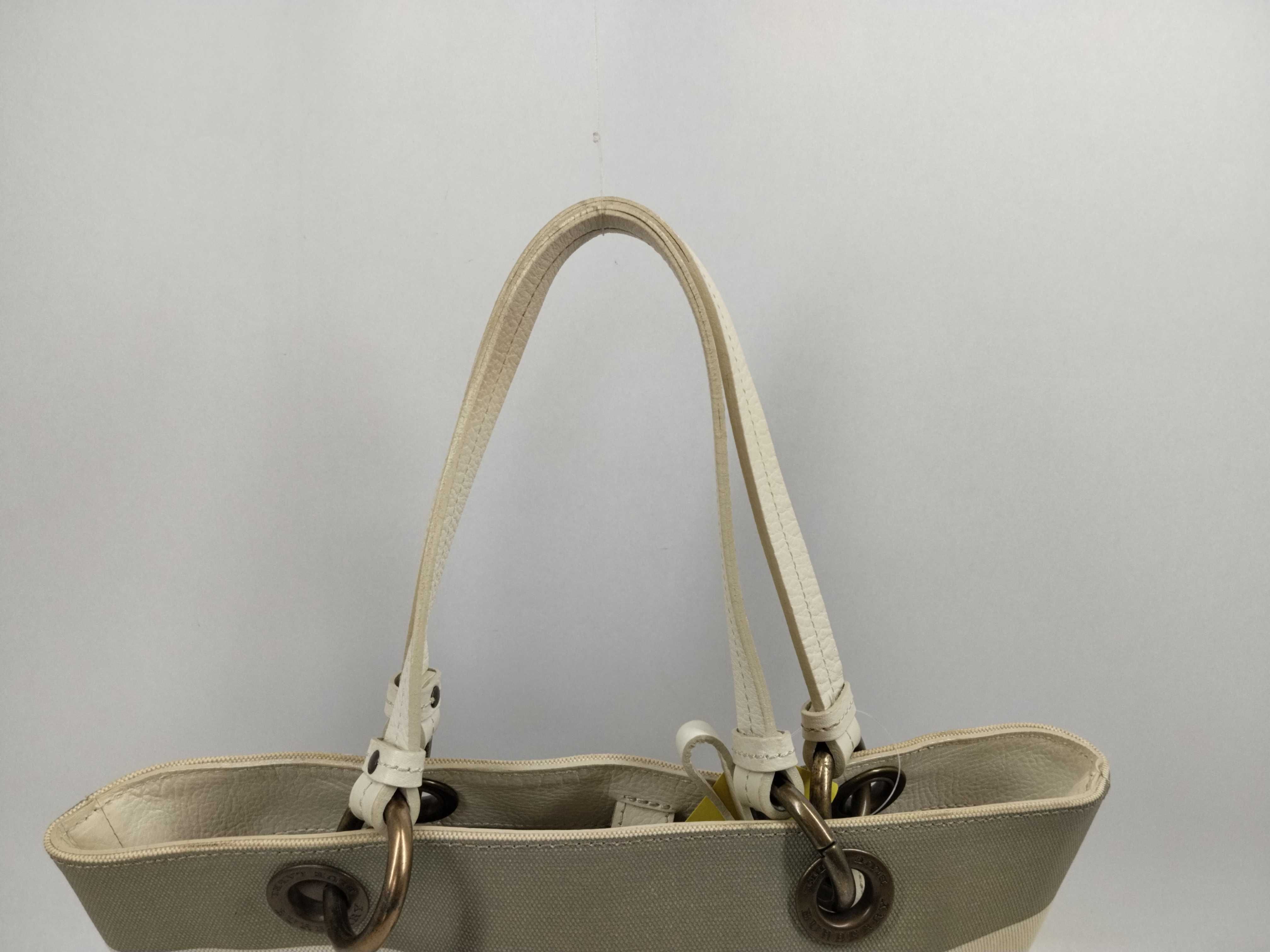 Blue Label Tote Bag — view 4