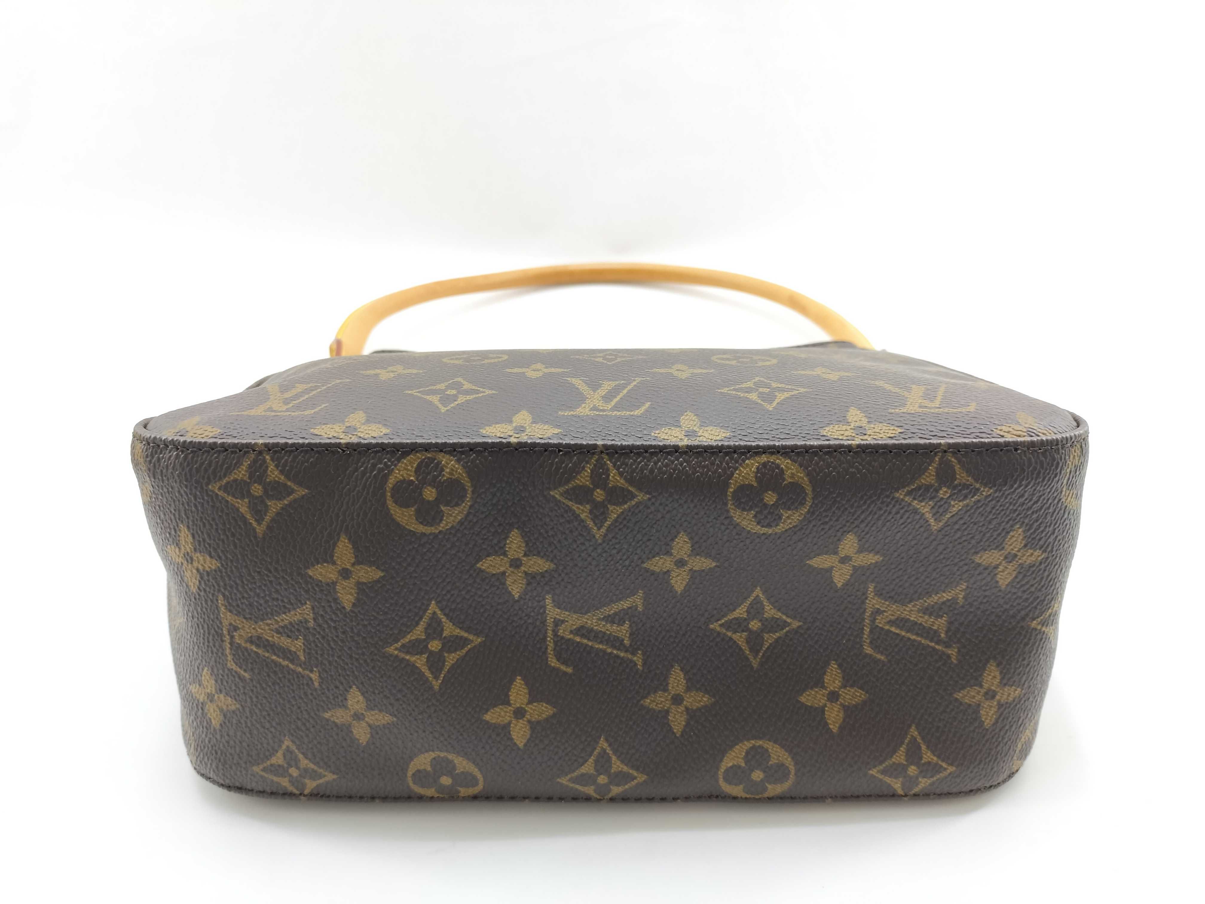 Monogram Louis Vuitton Looping MM Bag Shoulder Bag — view 4