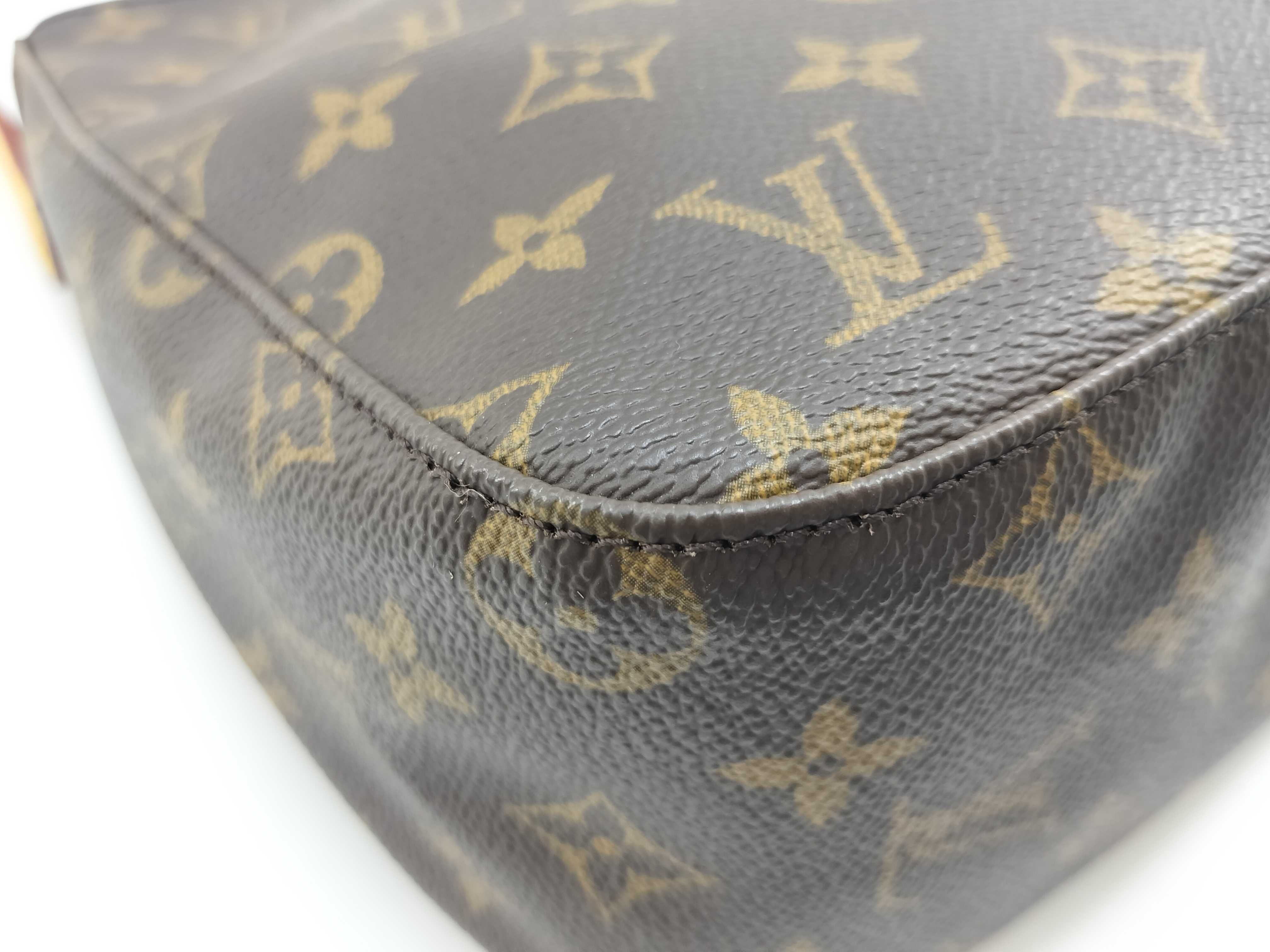 Monogram Louis Vuitton Looping MM Bag Shoulder Bag — view 5