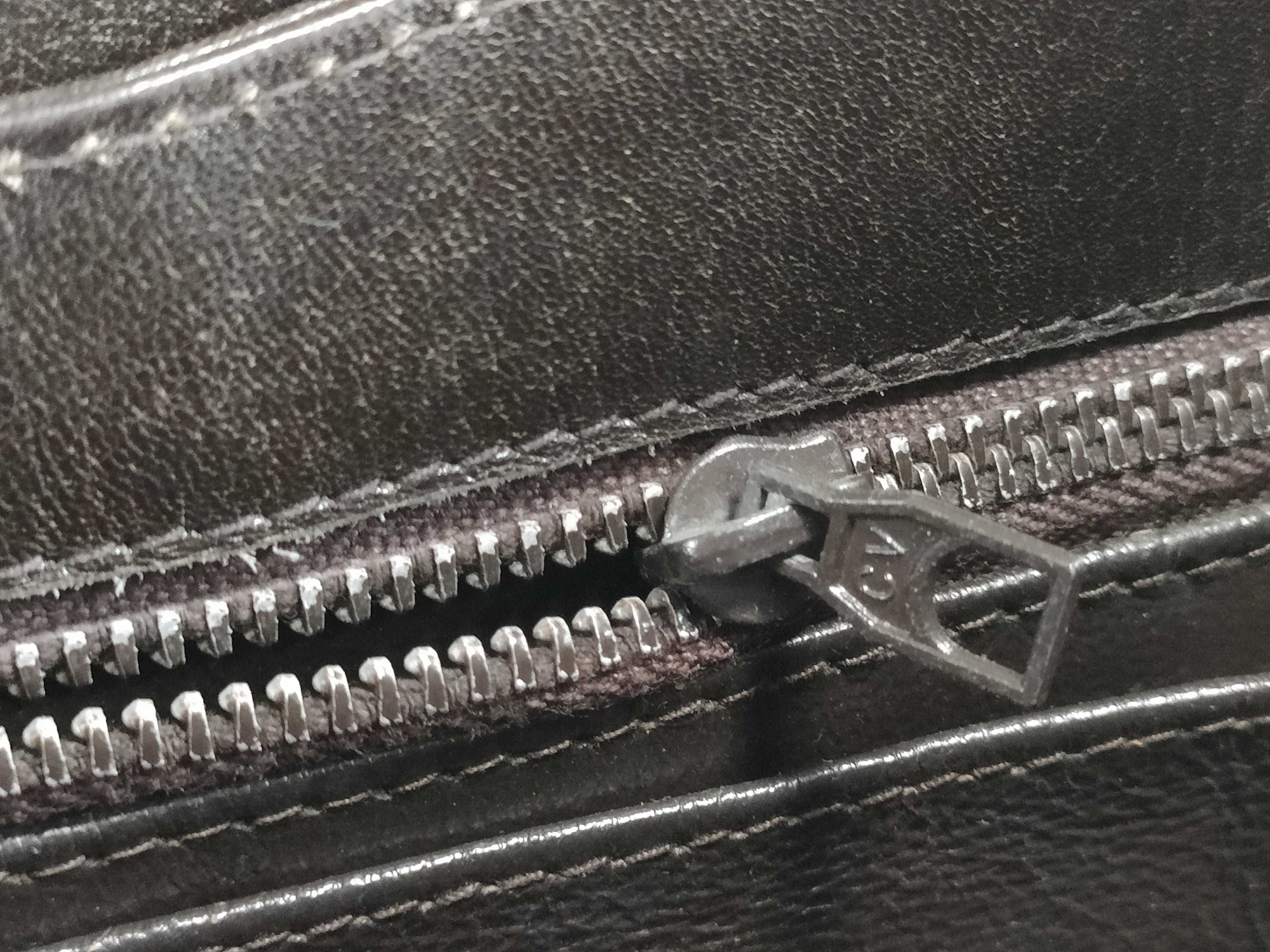 Old Gucci Old Shoulder Bag — view 14