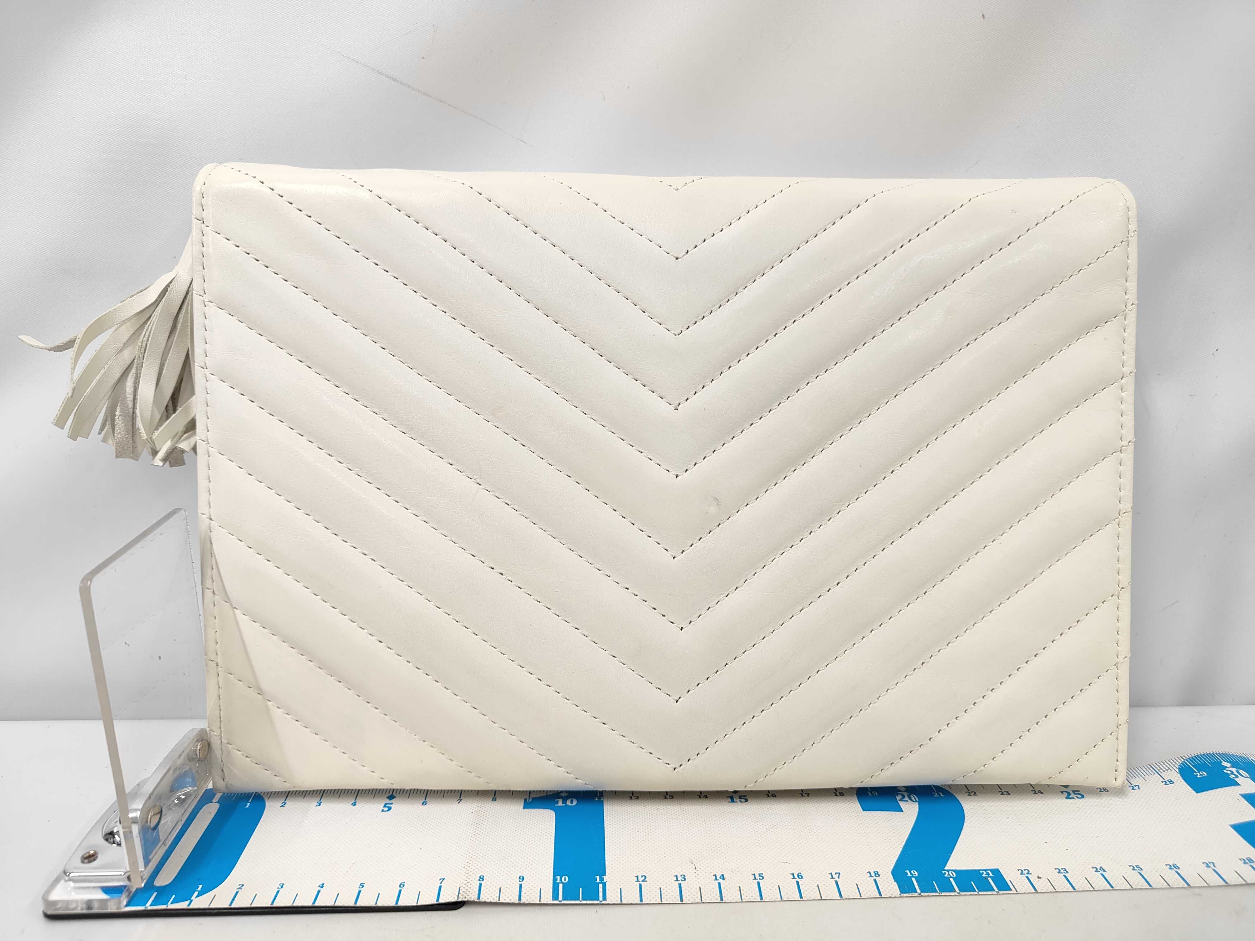 clutch bag, white, with dust bag and box. — view 2