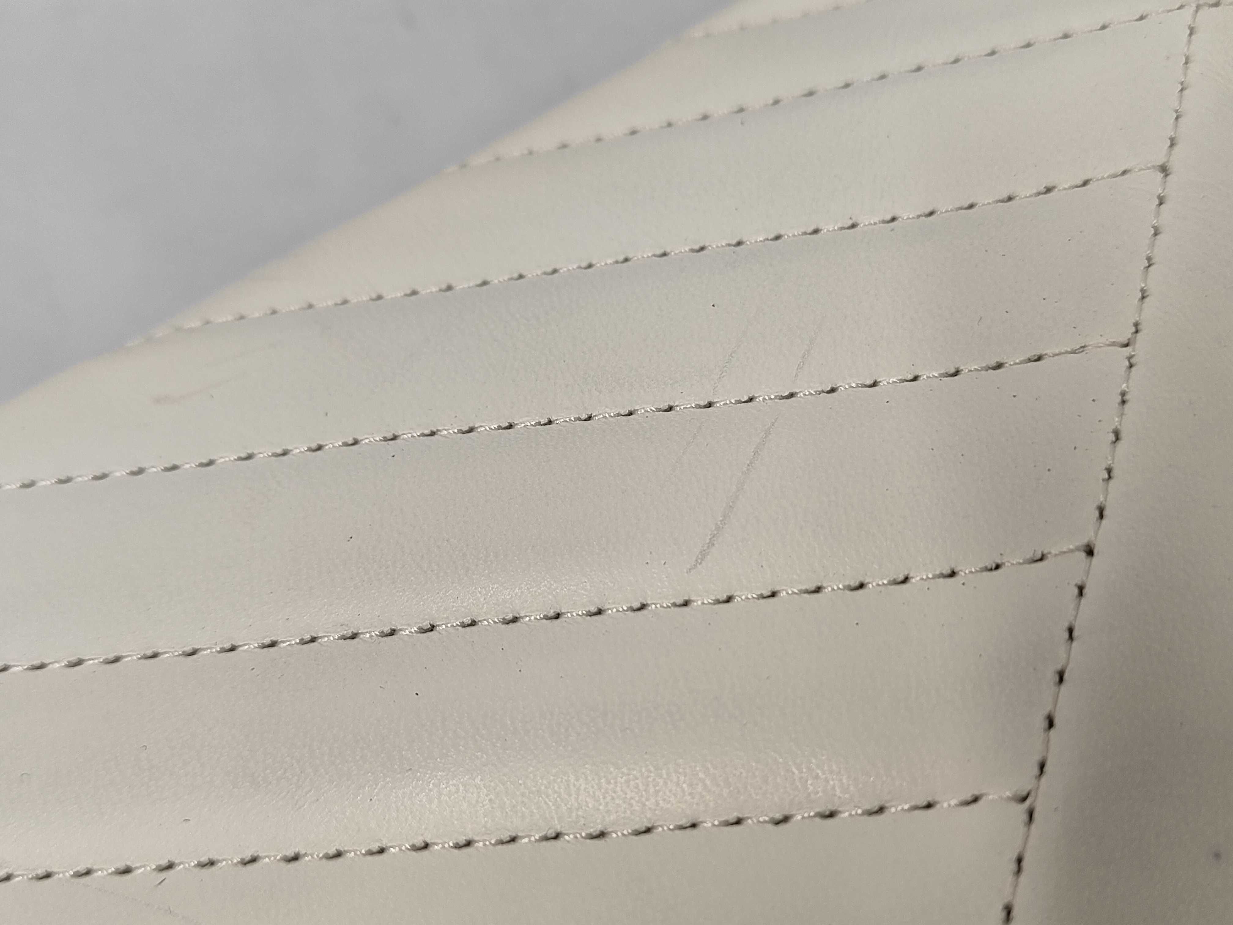 clutch bag, white, with dust bag and box. — view 8
