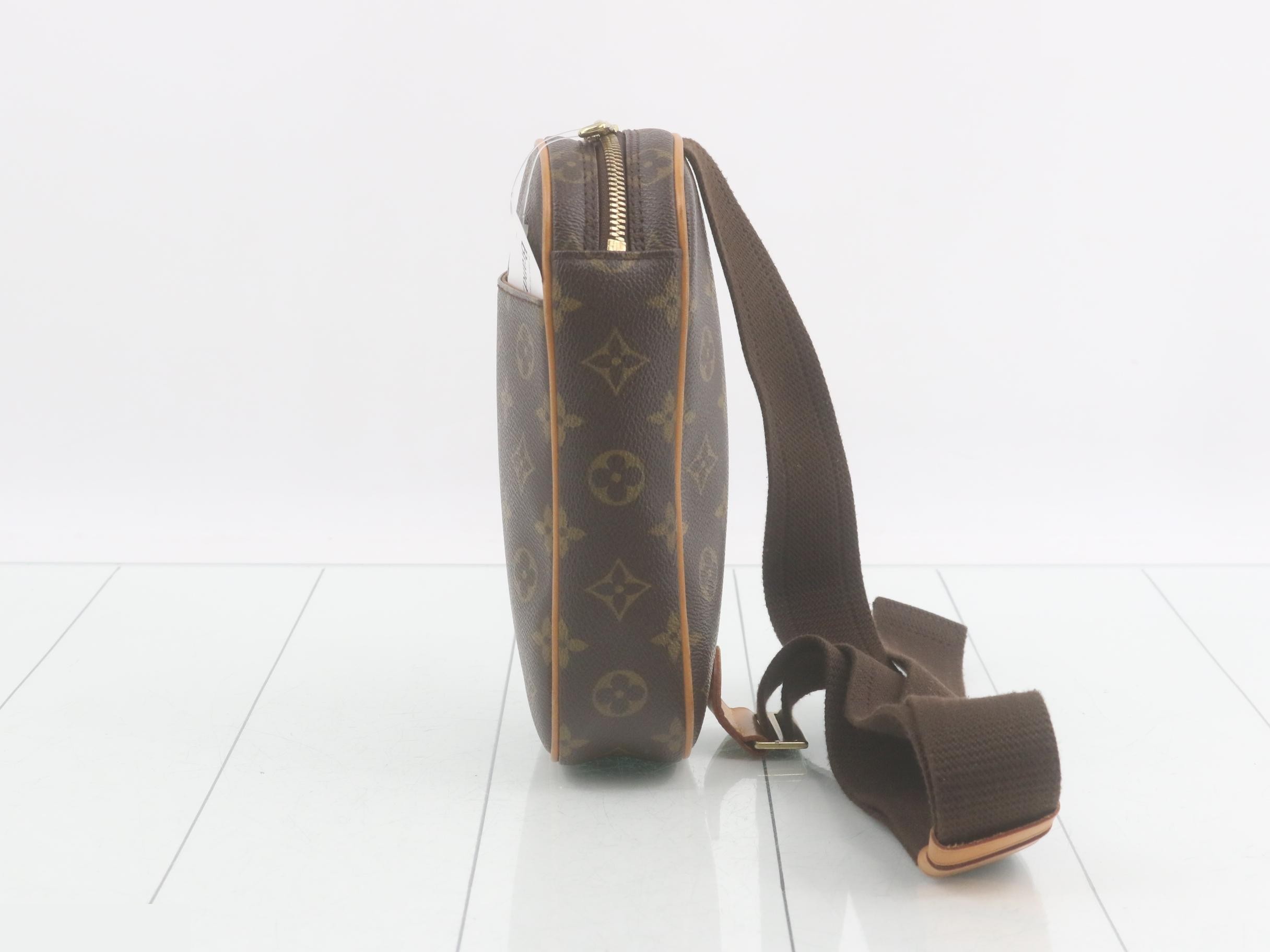 Pochette Gange — view 3