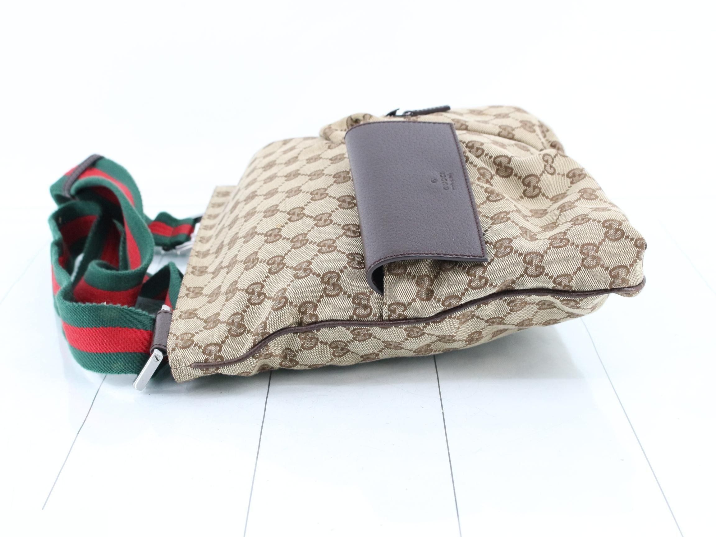 GG Canvas Messenger Bag, Sherry Brown, S-type hardware, 35 x 28 x 3 cm — view 4