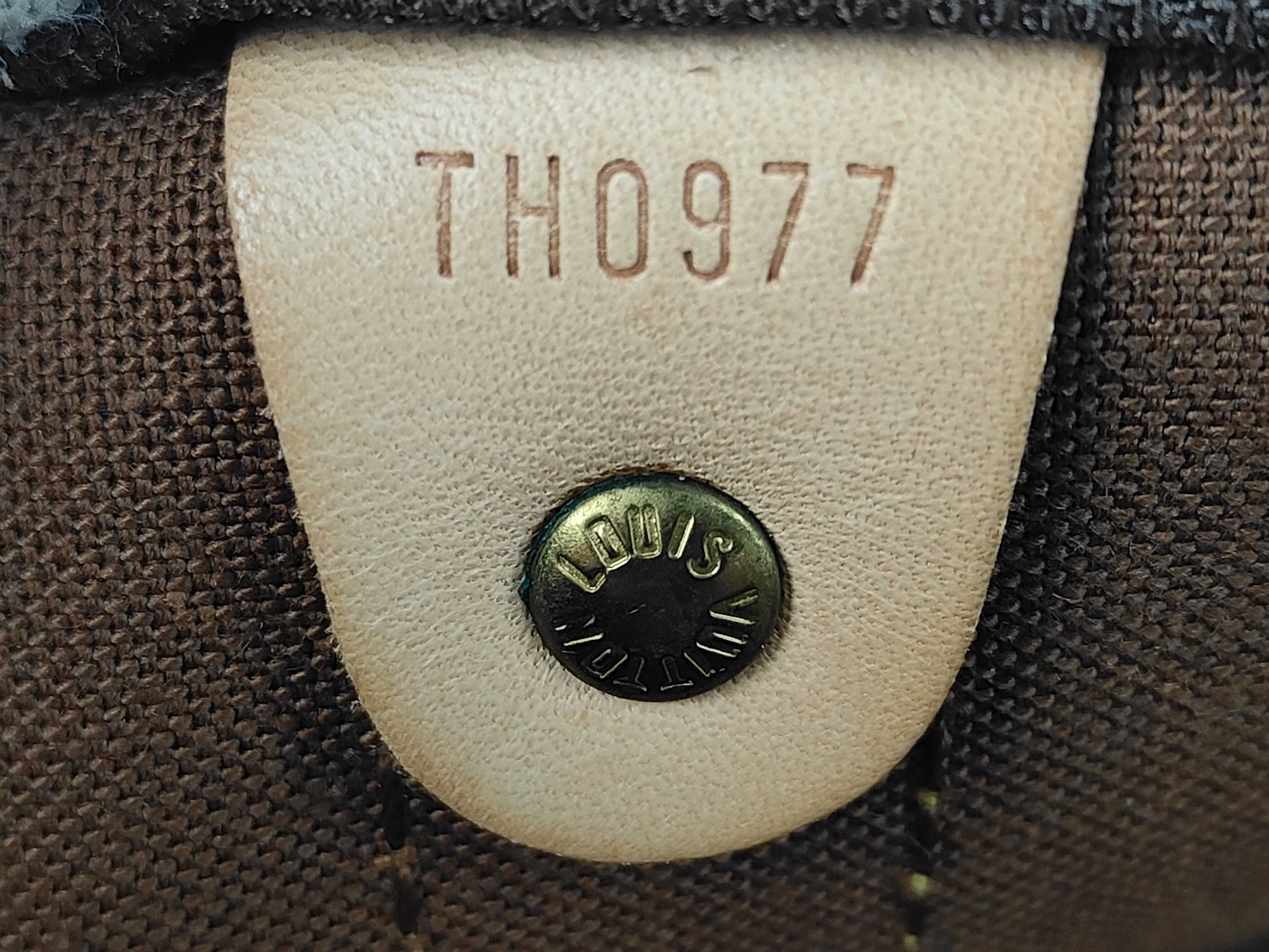 Monogram Keepall Bandoulière Boston Bag — view 11