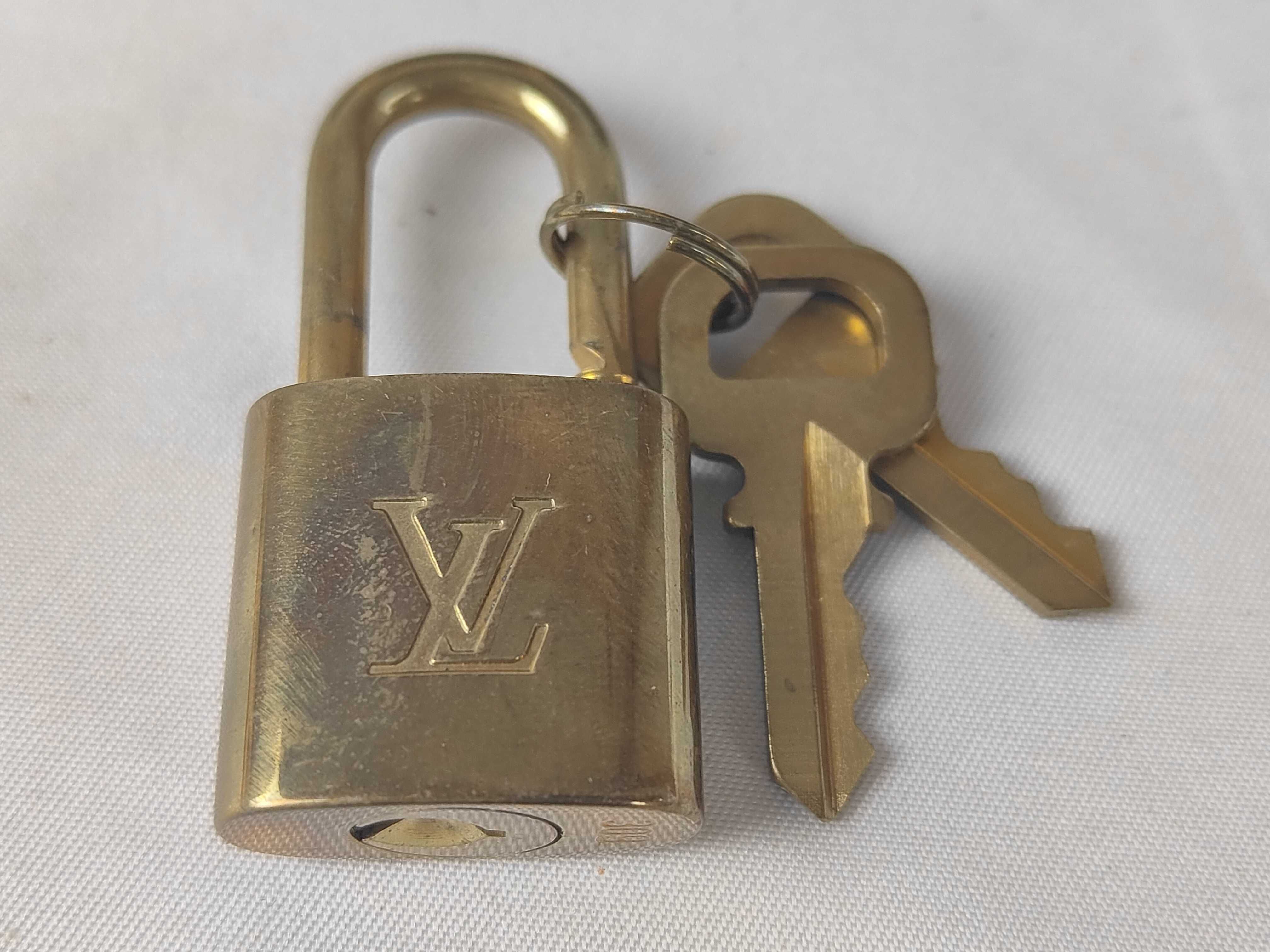 Monogram Keepall Bandoulière Boston Bag — view 15