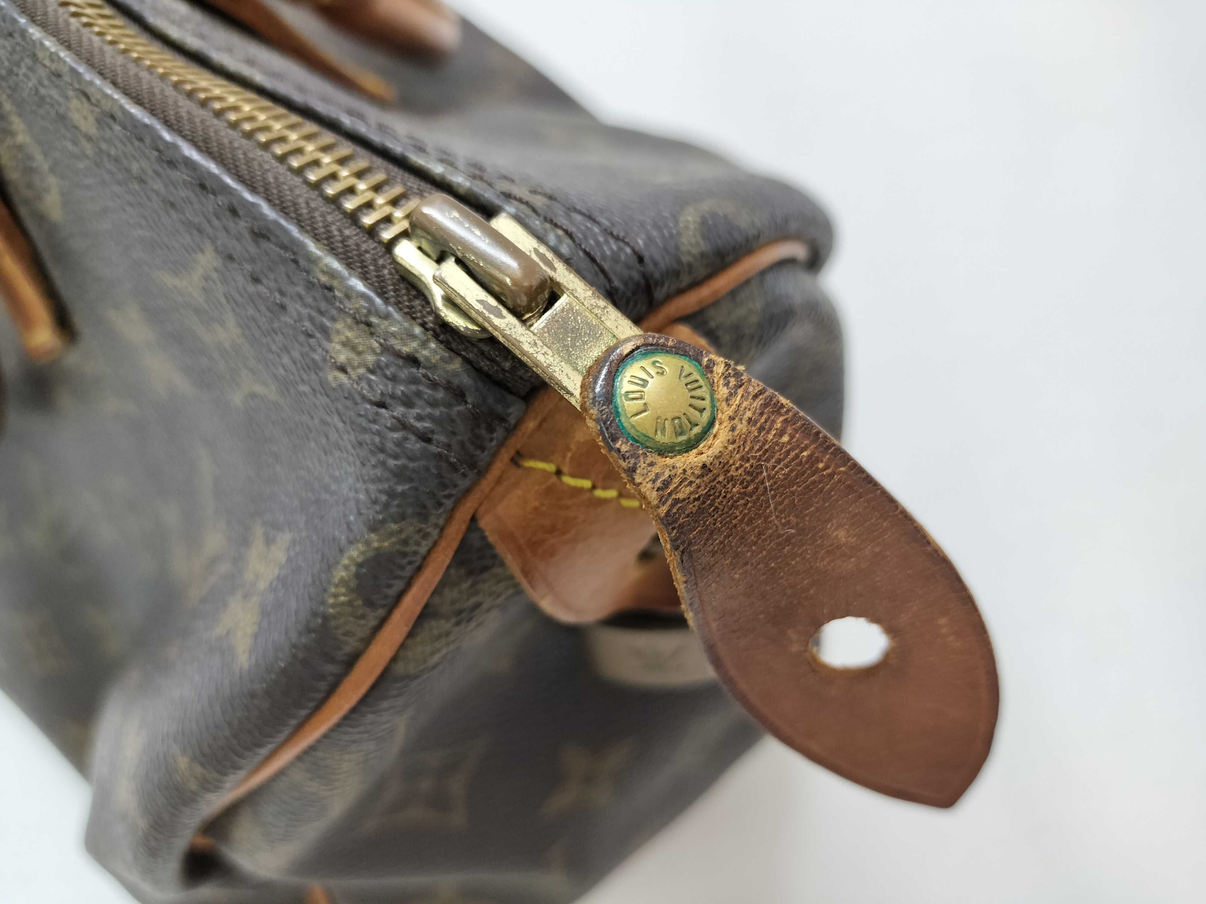 Monogram Louis Vuitton Speedy 30 Handbag — view 14