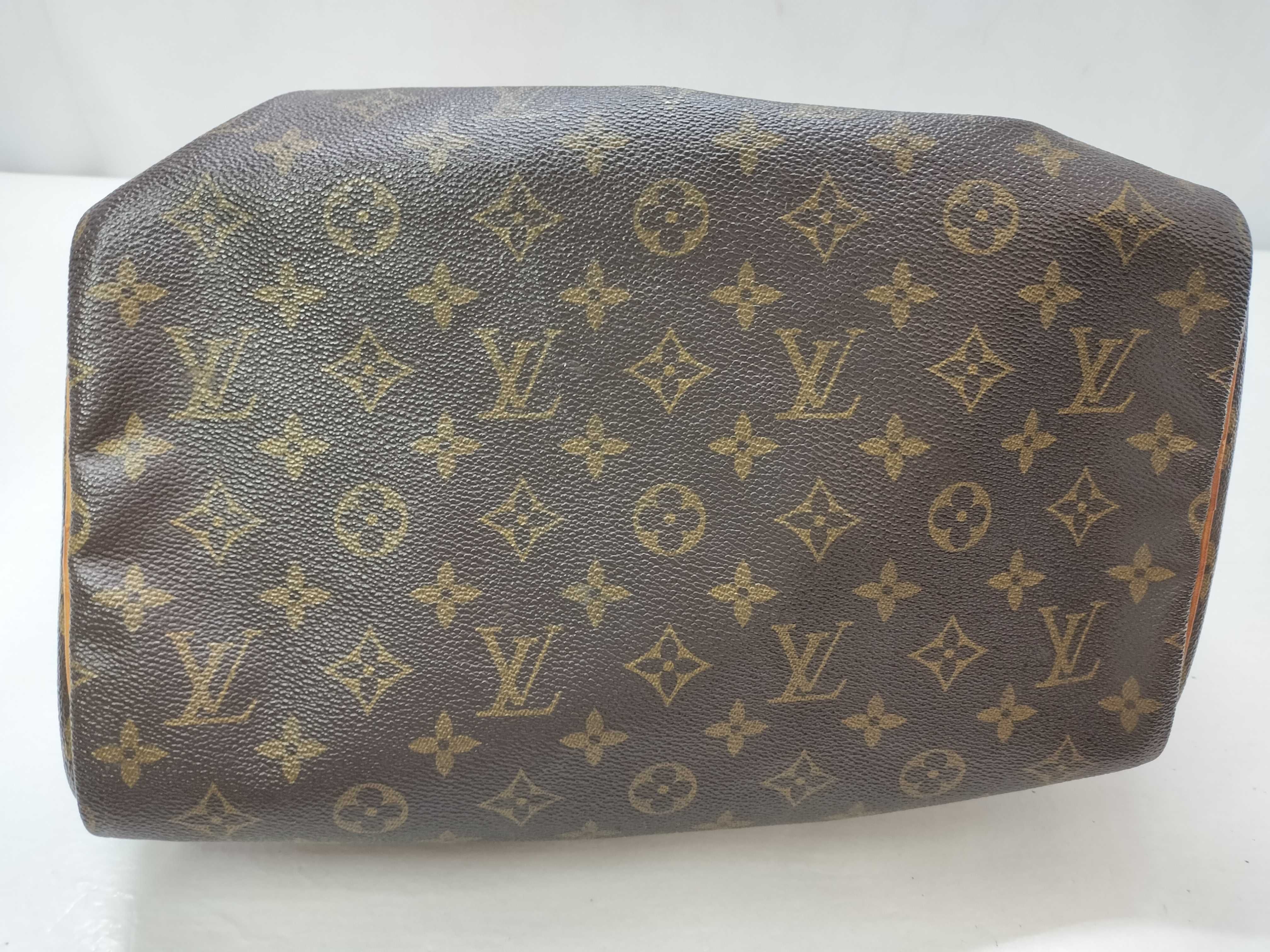 Monogram Louis Vuitton Speedy 30 Handbag — view 15