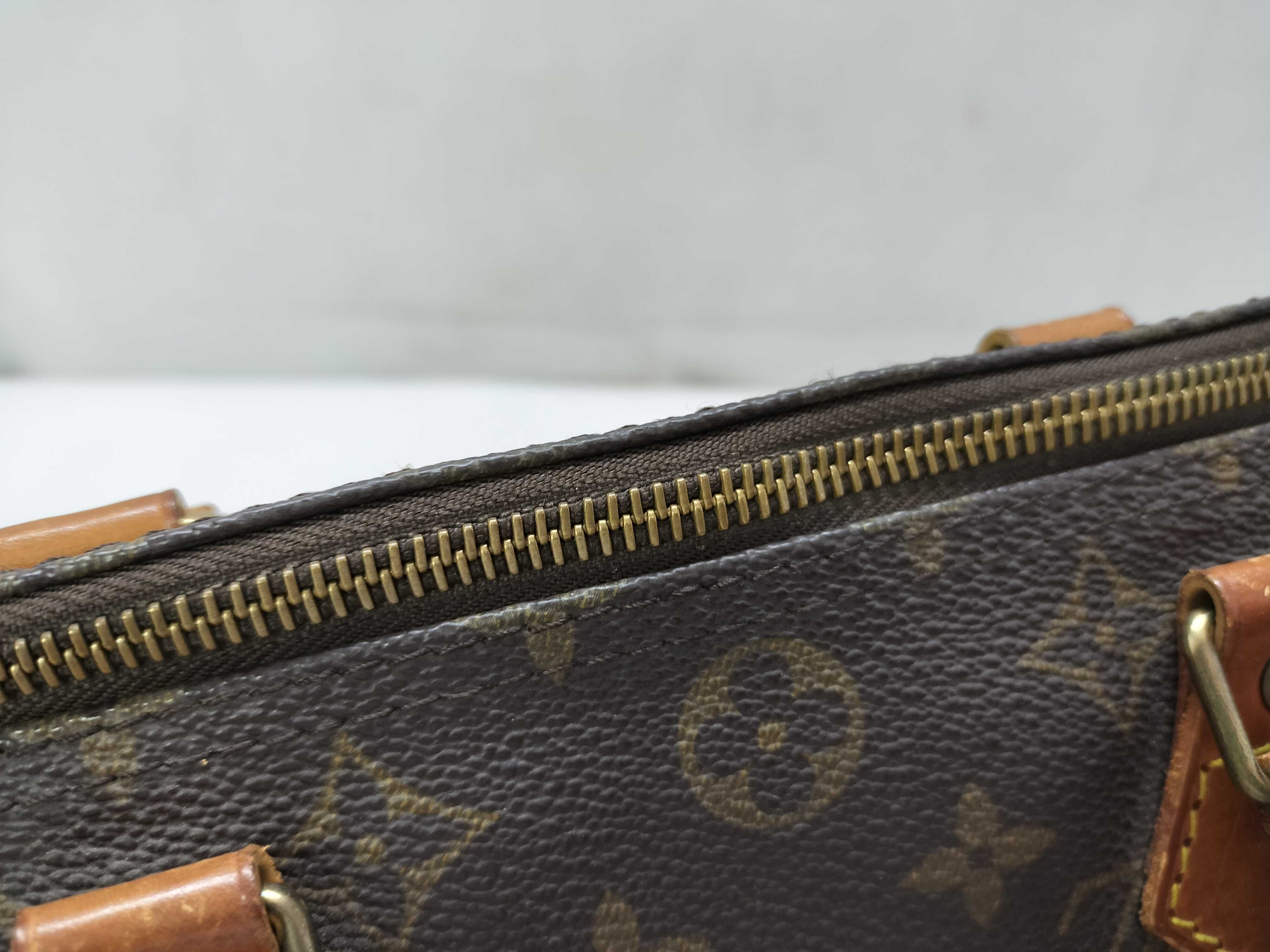 Monogram Louis Vuitton Speedy 30 Handbag — view 6