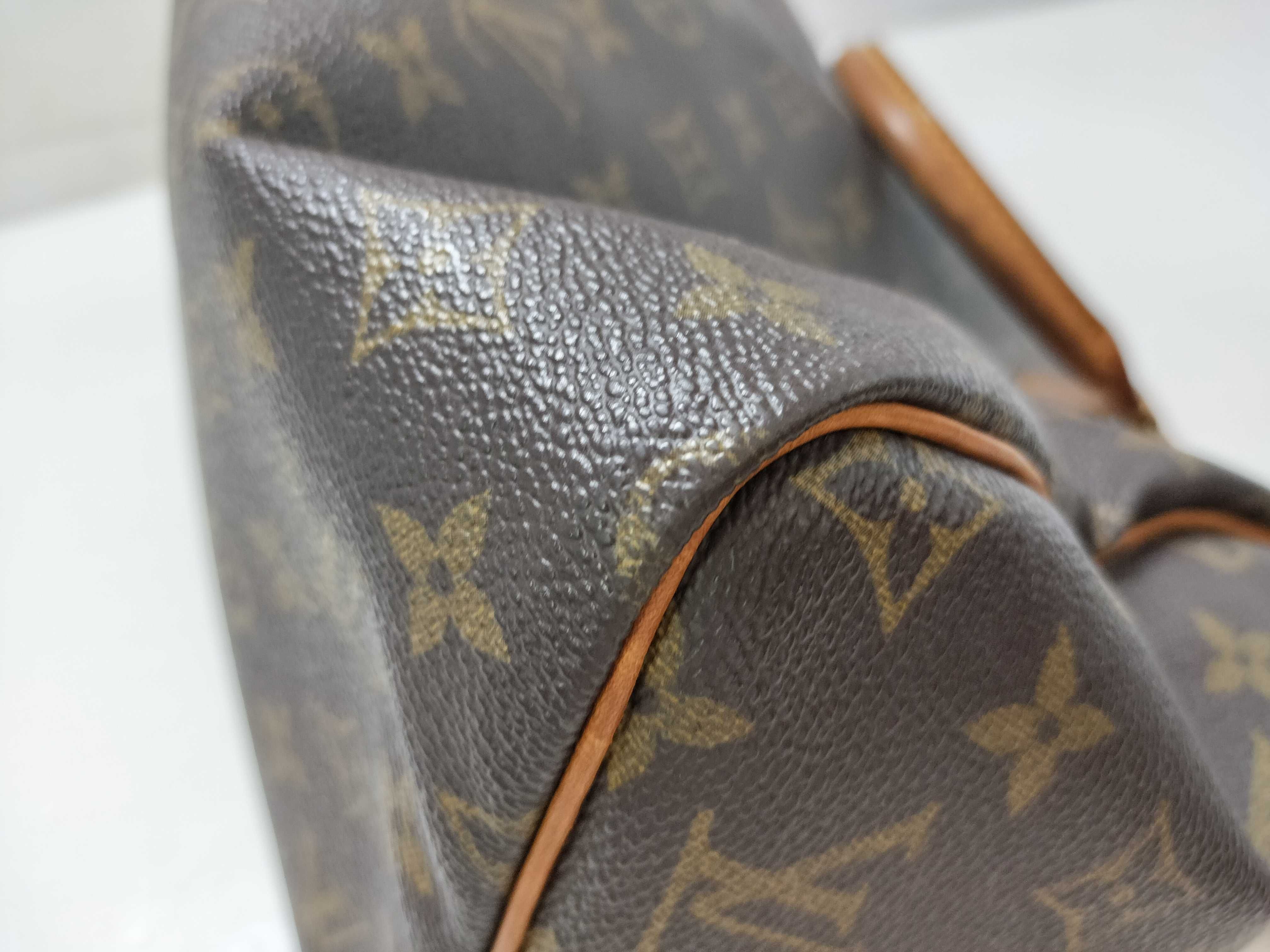 Monogram Louis Vuitton Speedy 30 Handbag — view 7