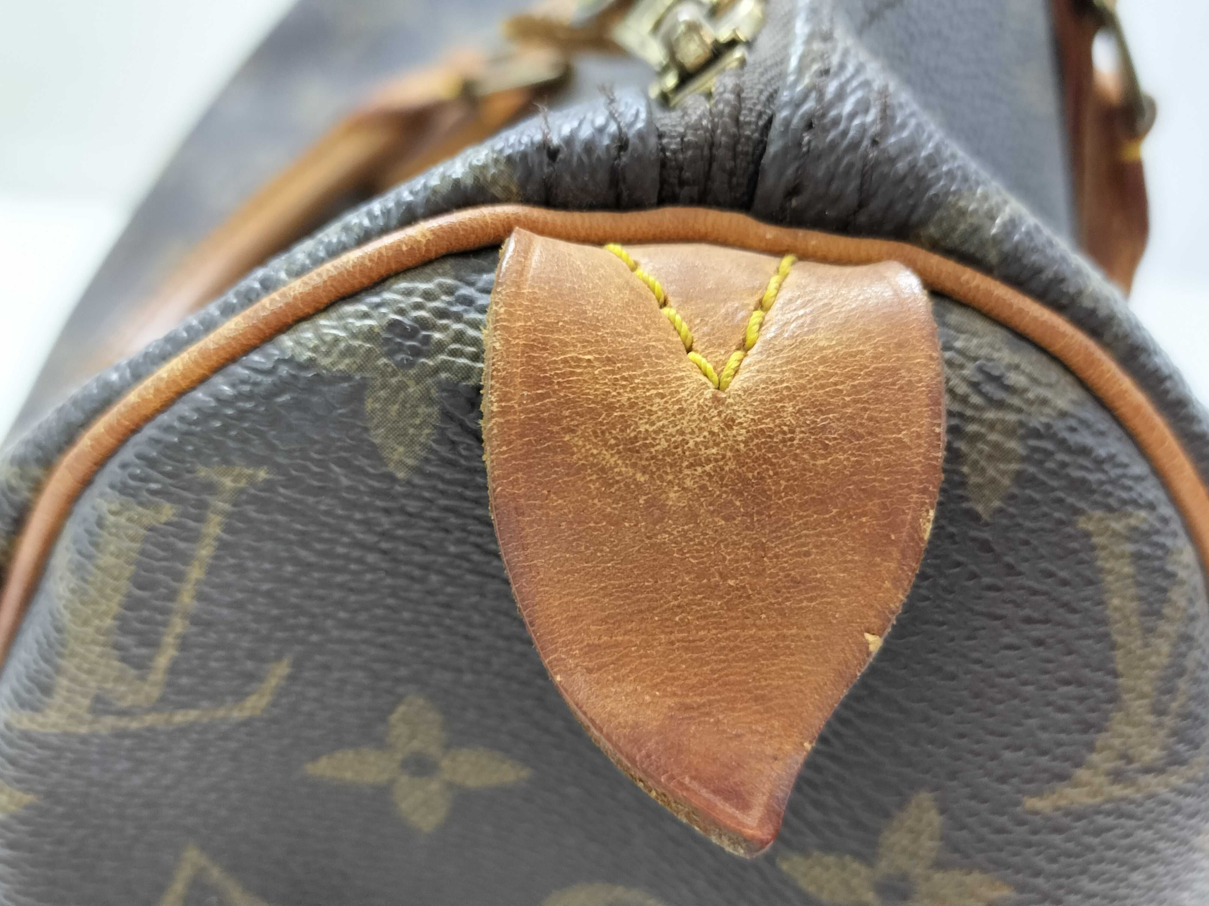 Monogram Louis Vuitton Speedy 30 Handbag — view 9