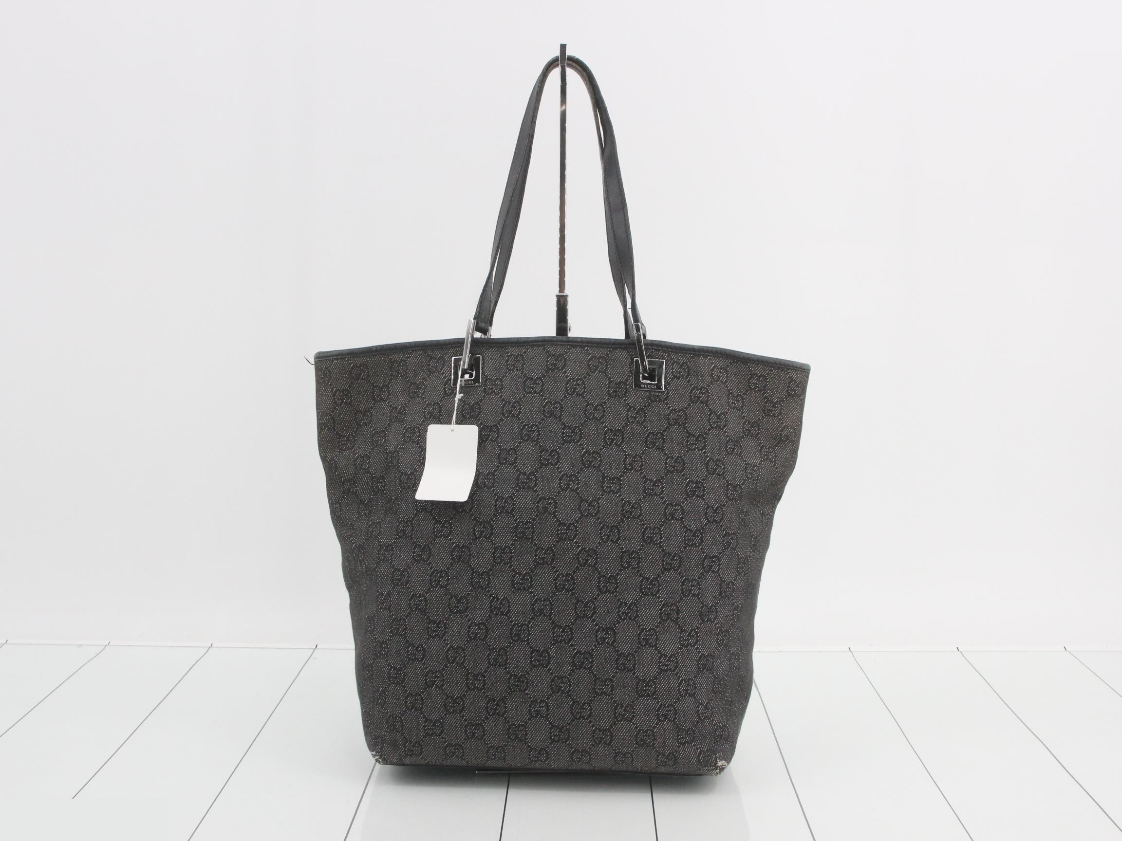 GG Canvas Handbag — view 2