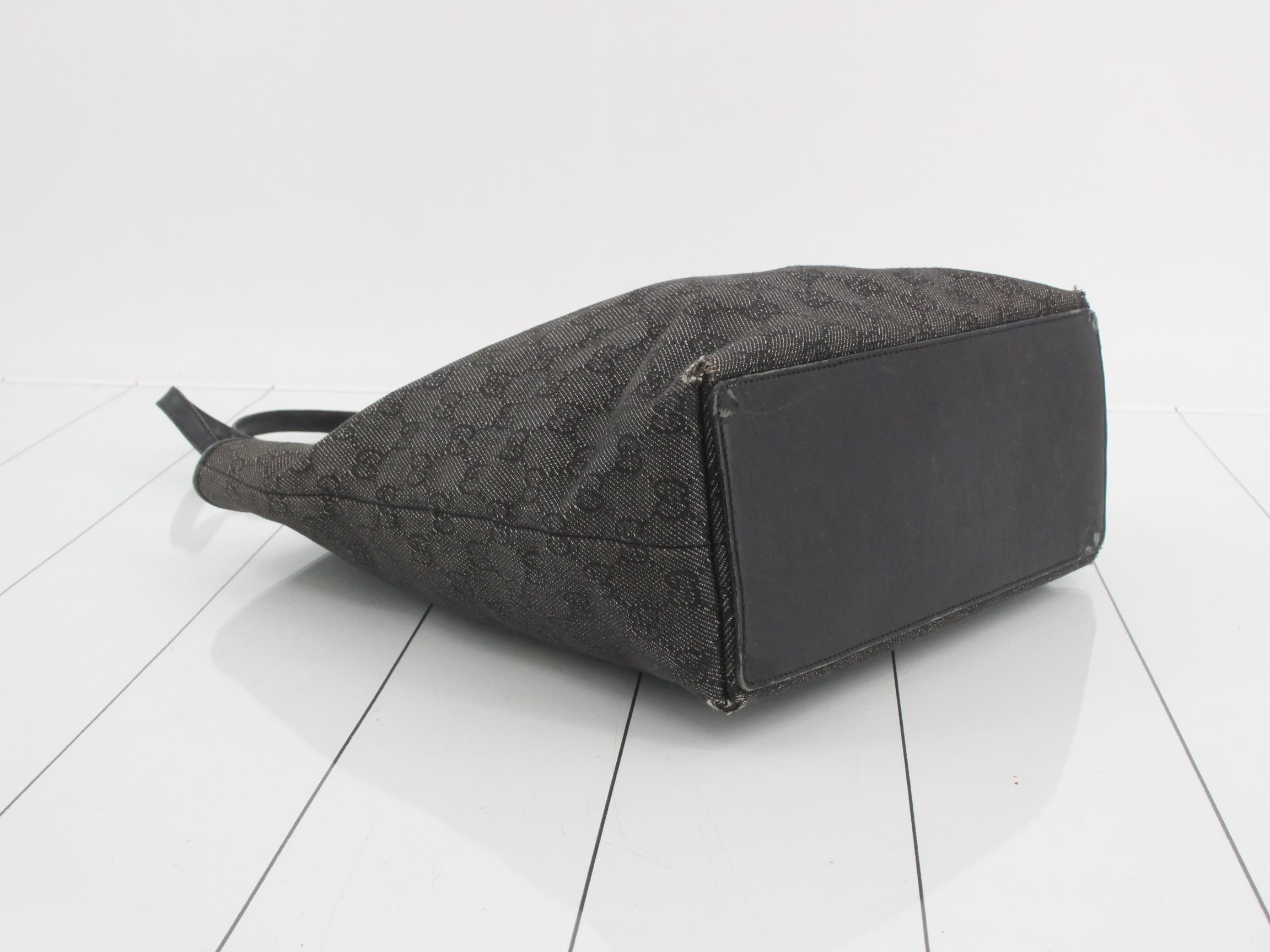 GG Canvas Handbag — view 5