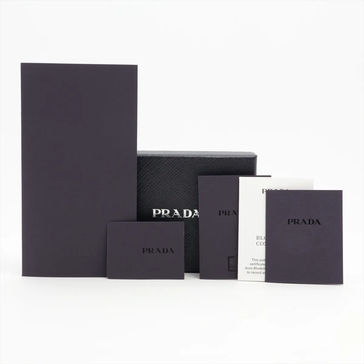 Saffiano 1MH043 Leather Compact Wallet Black — view 8
