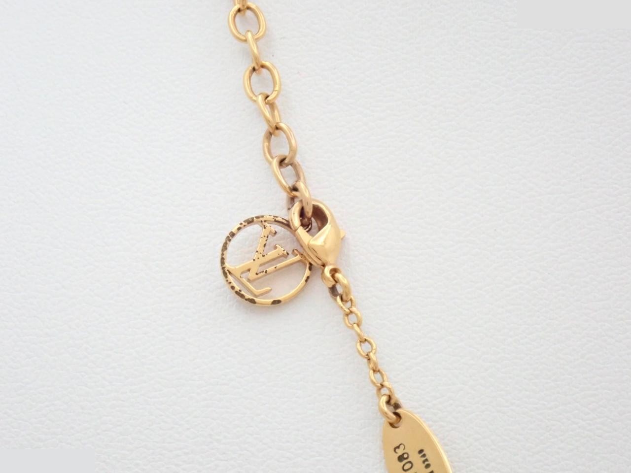 Essential V Necklace, chain approximately 54cm — view 2