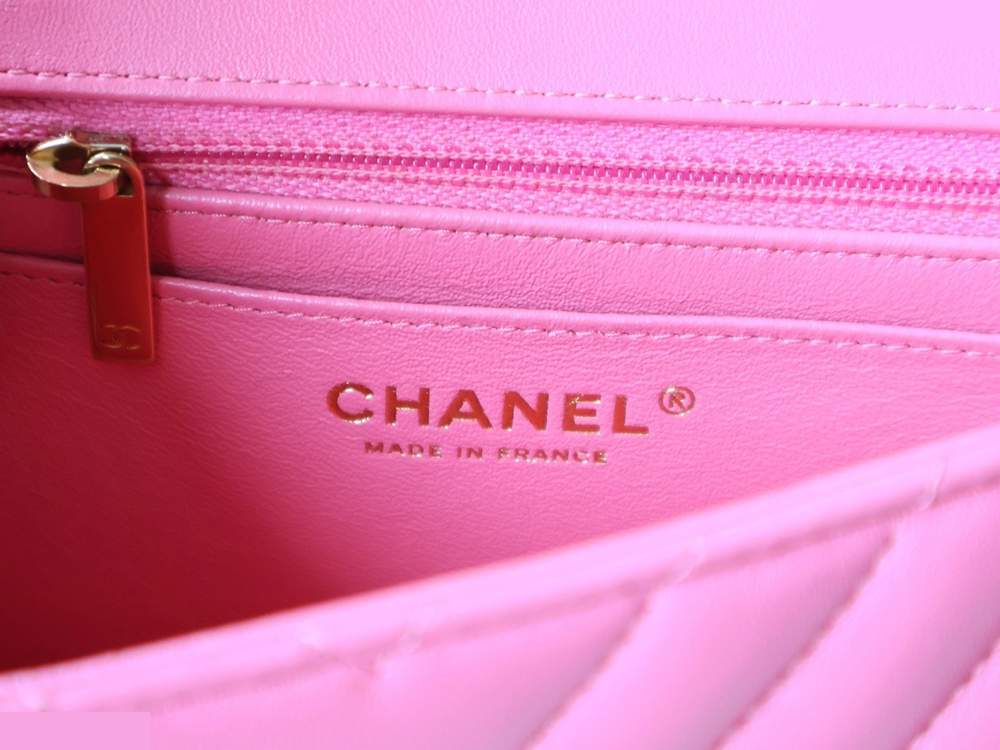 V-stitch lambskin mini chain shoulder bag, pink — view 11