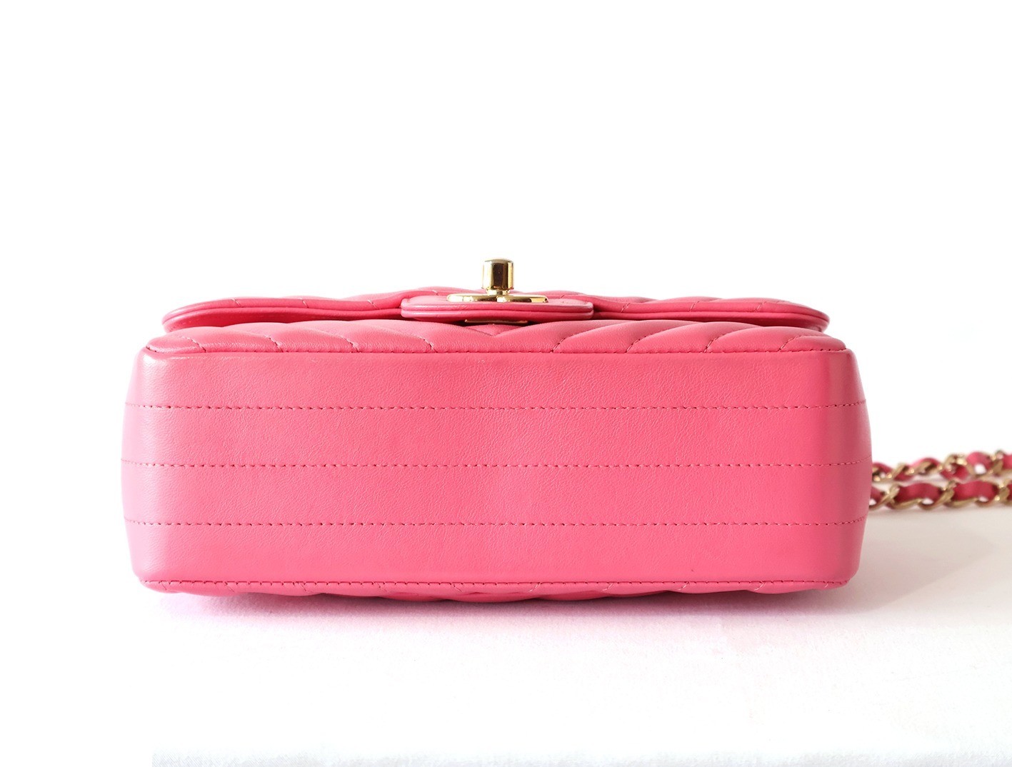 V-stitch lambskin mini chain shoulder bag, pink — view 5