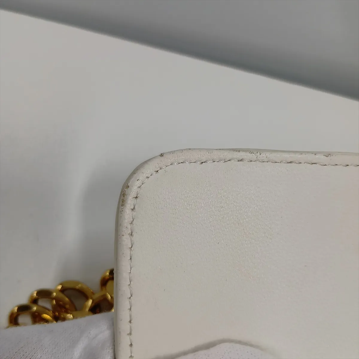 Monochrome Leather Chain Shoulder Bag, White — view 12