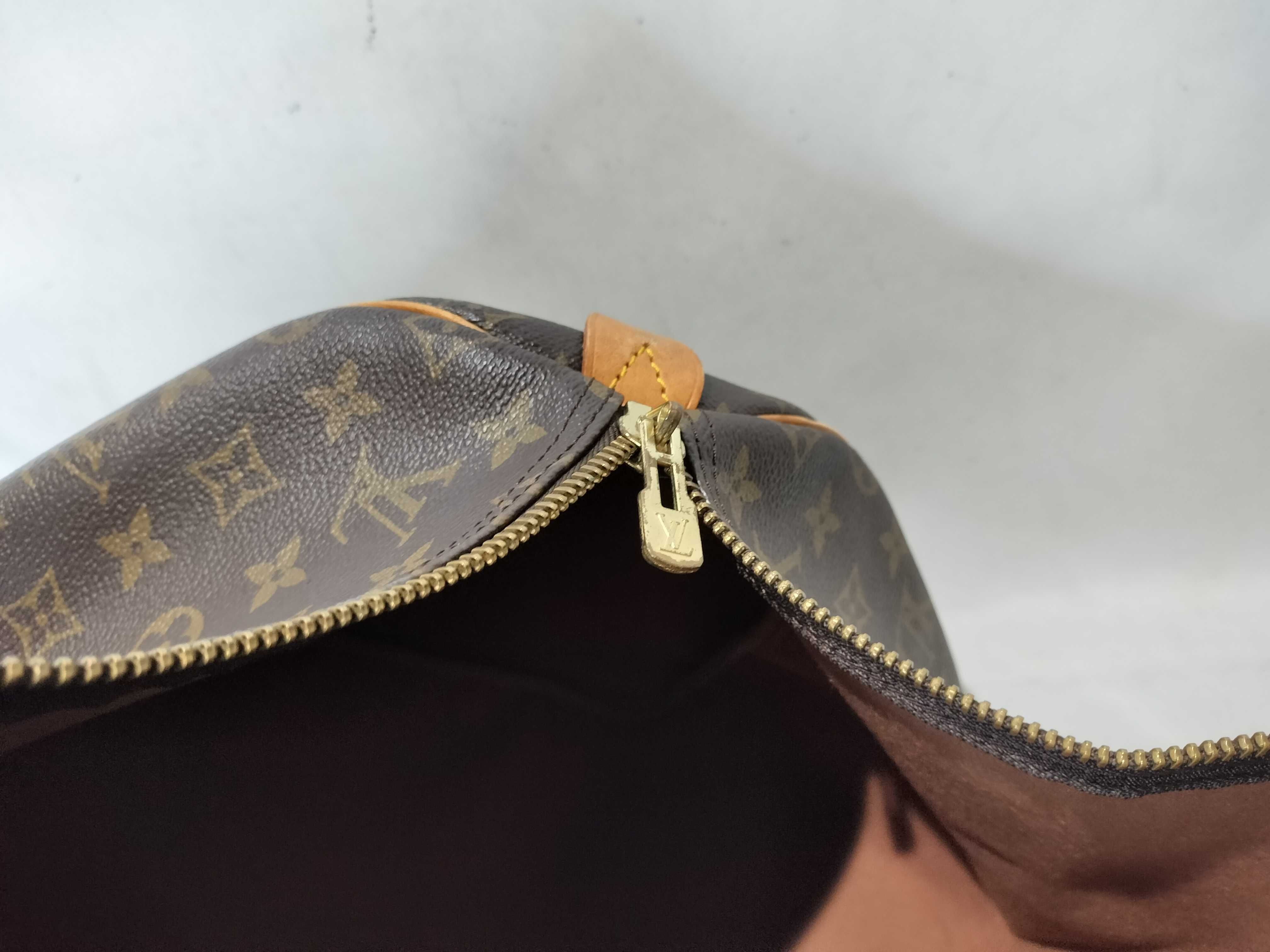 Monogram M41424 Keepall 55 Boston Bag — view 11
