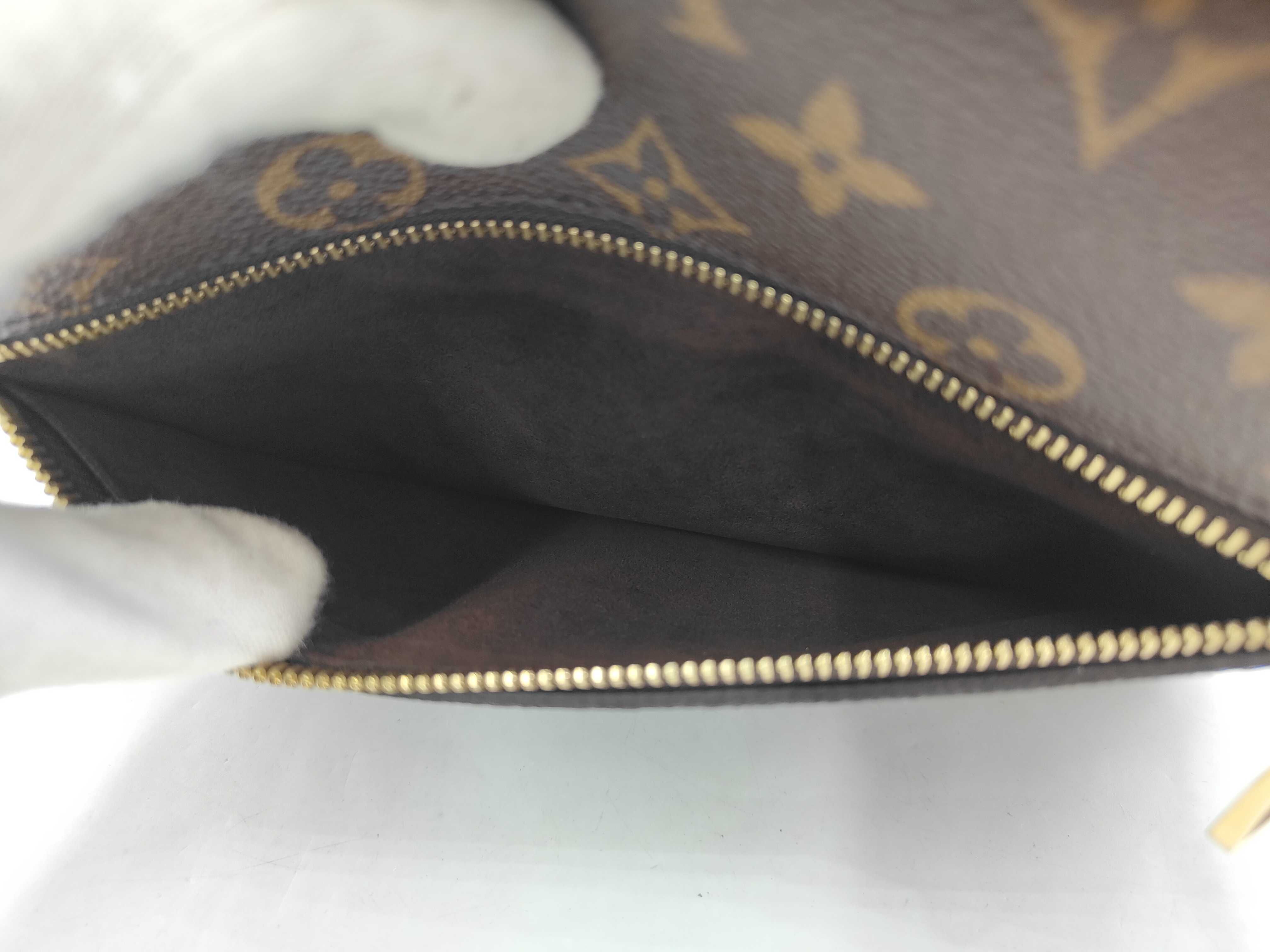 M40780 Monogram Pochette Metis MM Shoulder Bag with Shoulder Strap and Dust Bag — view 13