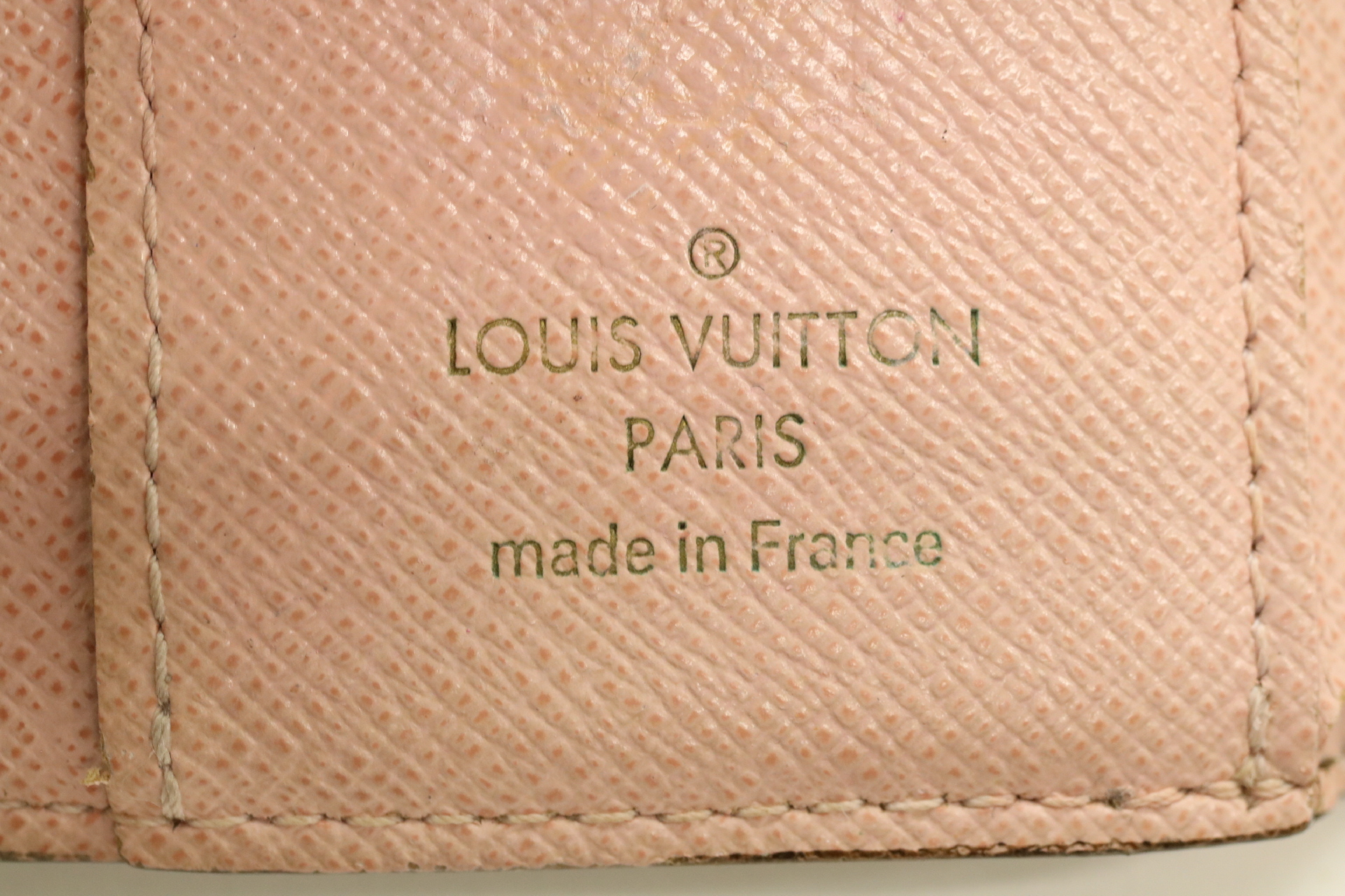 Monogram Rose Ballerine Portefeuille Zoé Compact Wallet — view 8