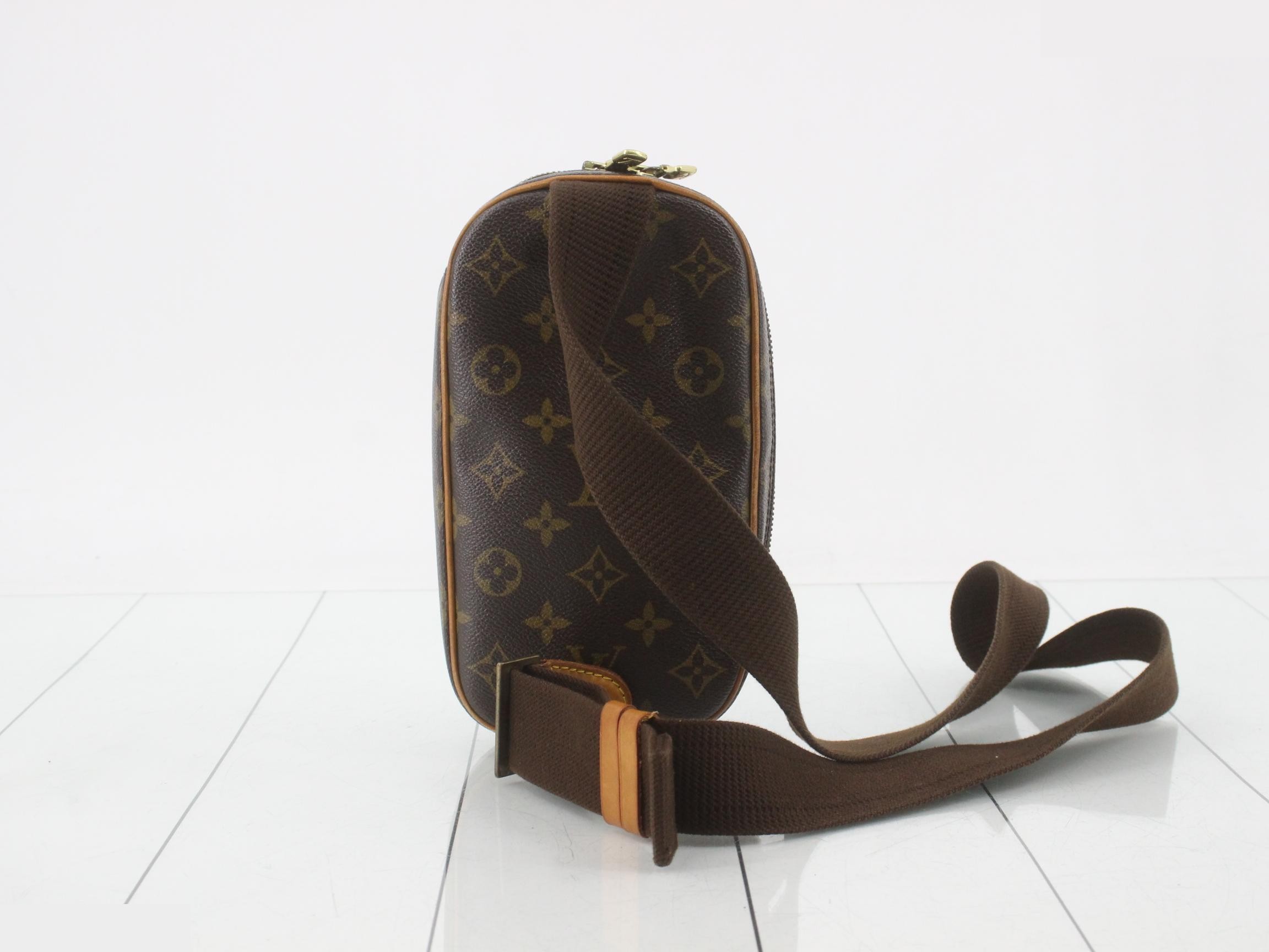 Pochette Gange — view 2